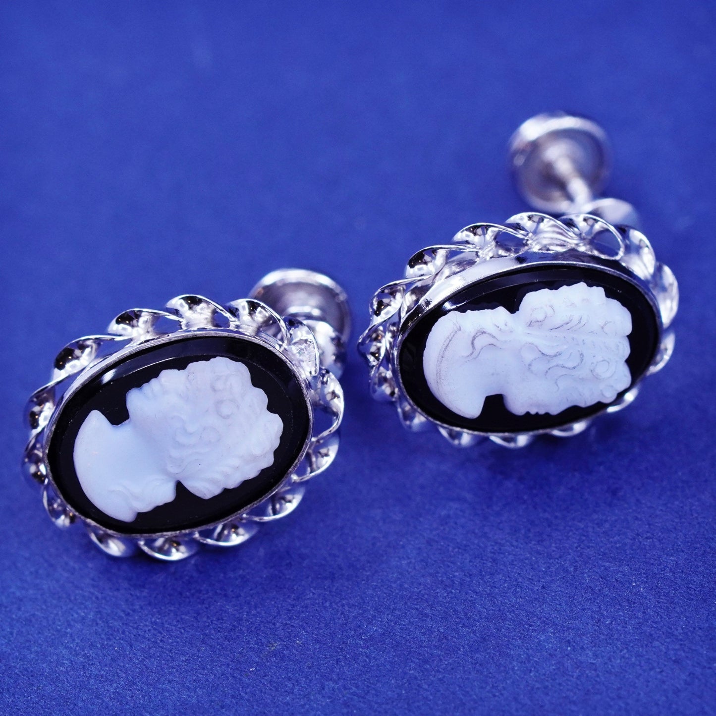 Vintage Sterling 925 silver screw back earrings with cameo
