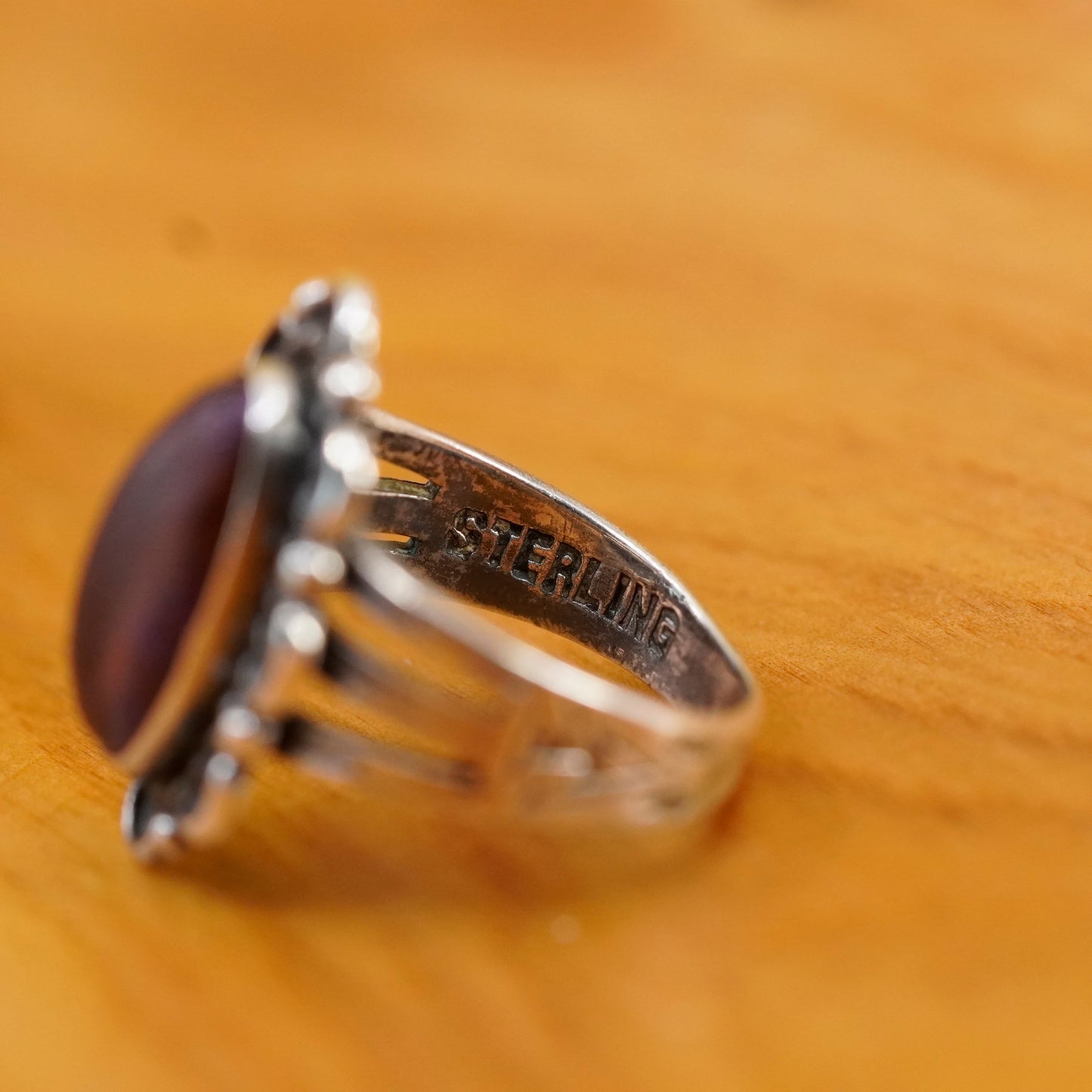 Size 5.5, Sterling 925 silver ring, Native American, Navajo dragon breath glass