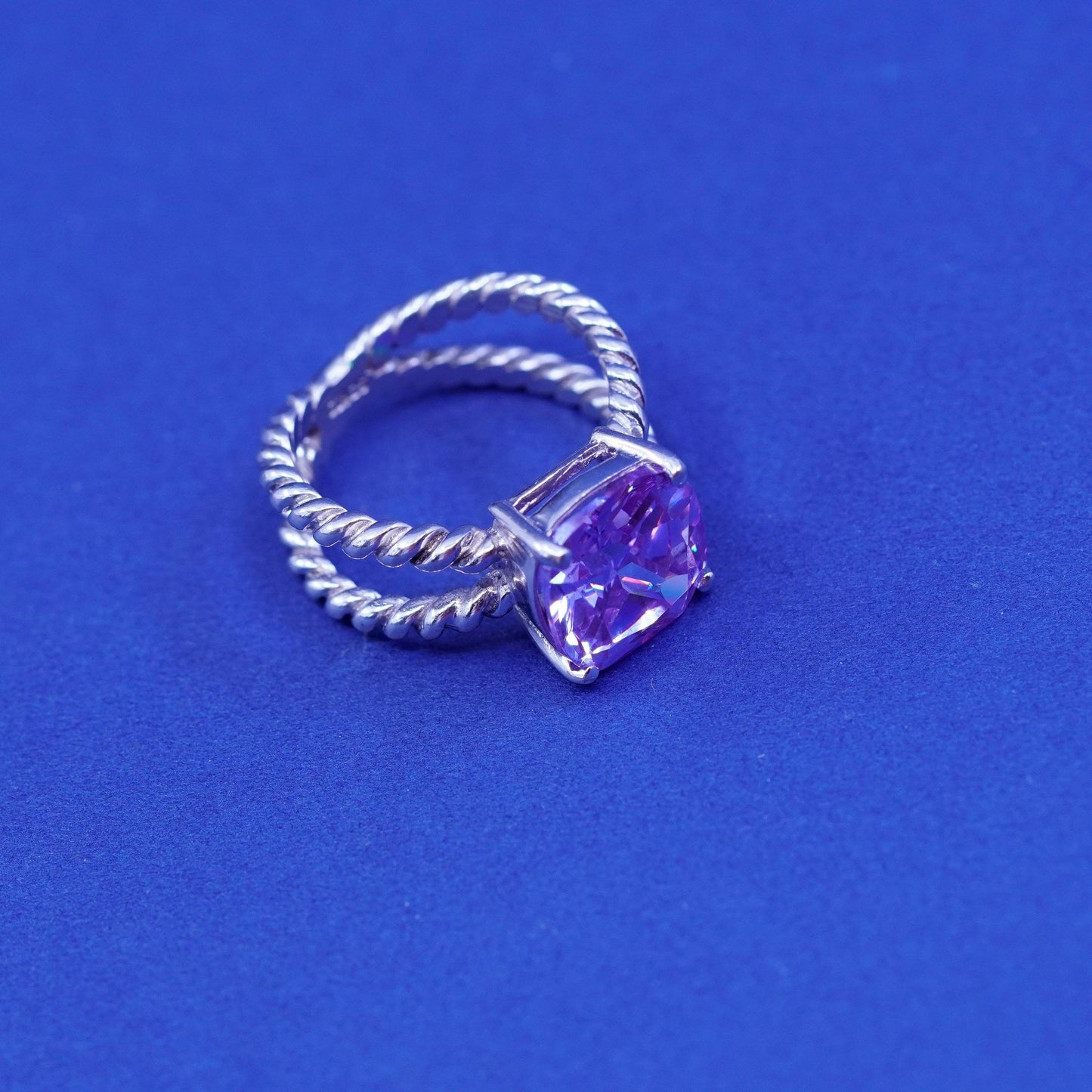 Size 7.5, vintage Sterling 925 silver handmade cable ring with amethyst ring