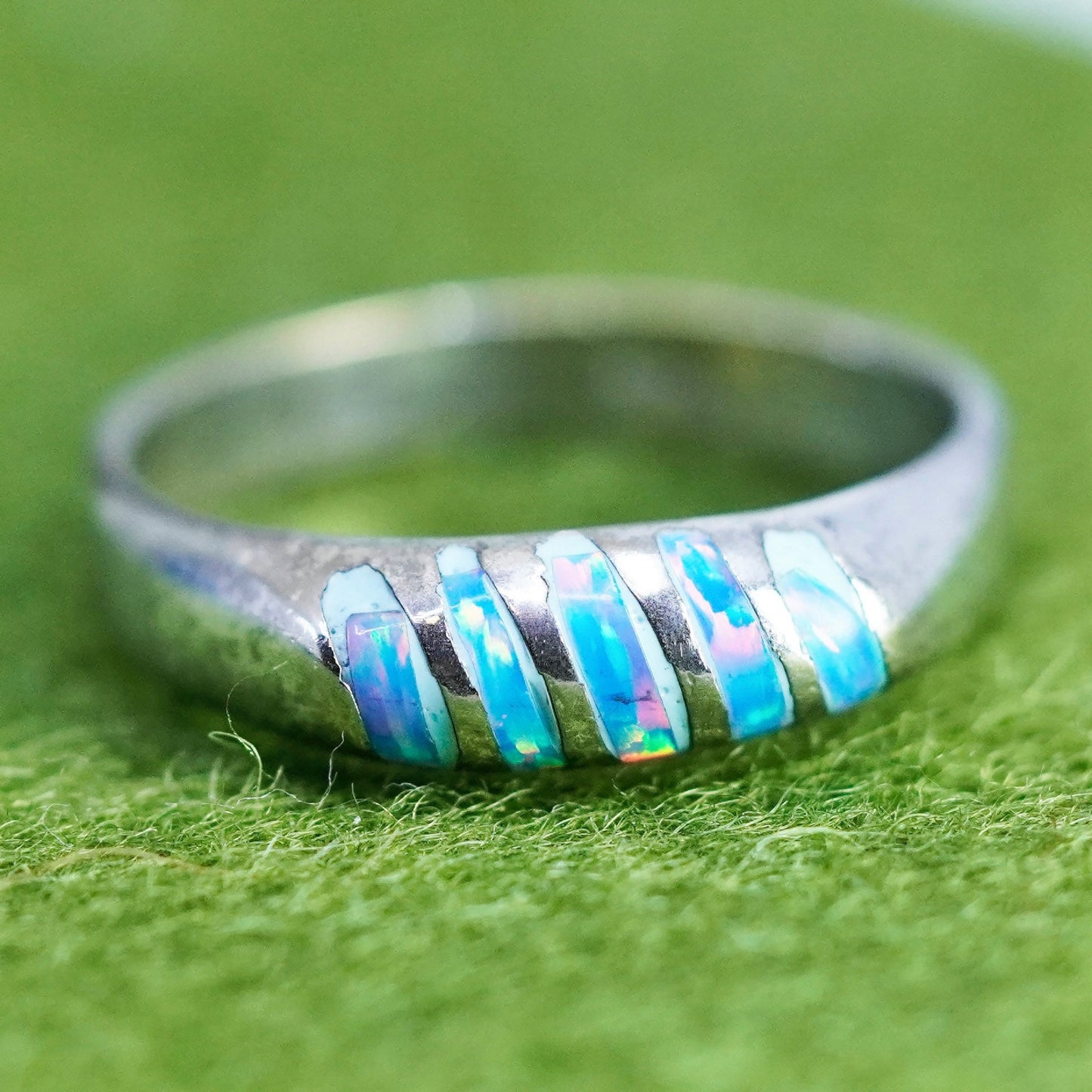 Size 7.5, vtg southwestern Sterling silver handmade ring, 925 band fire opal