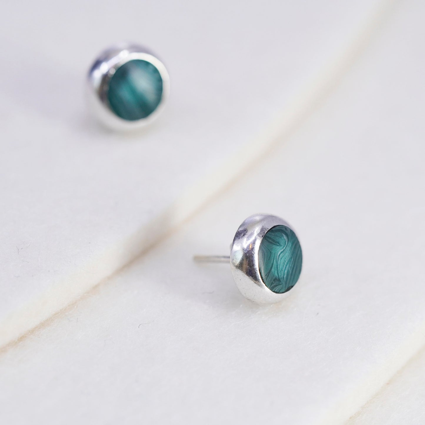 Vintage Sterling 925 silver handmade earrings, round studs with malachite