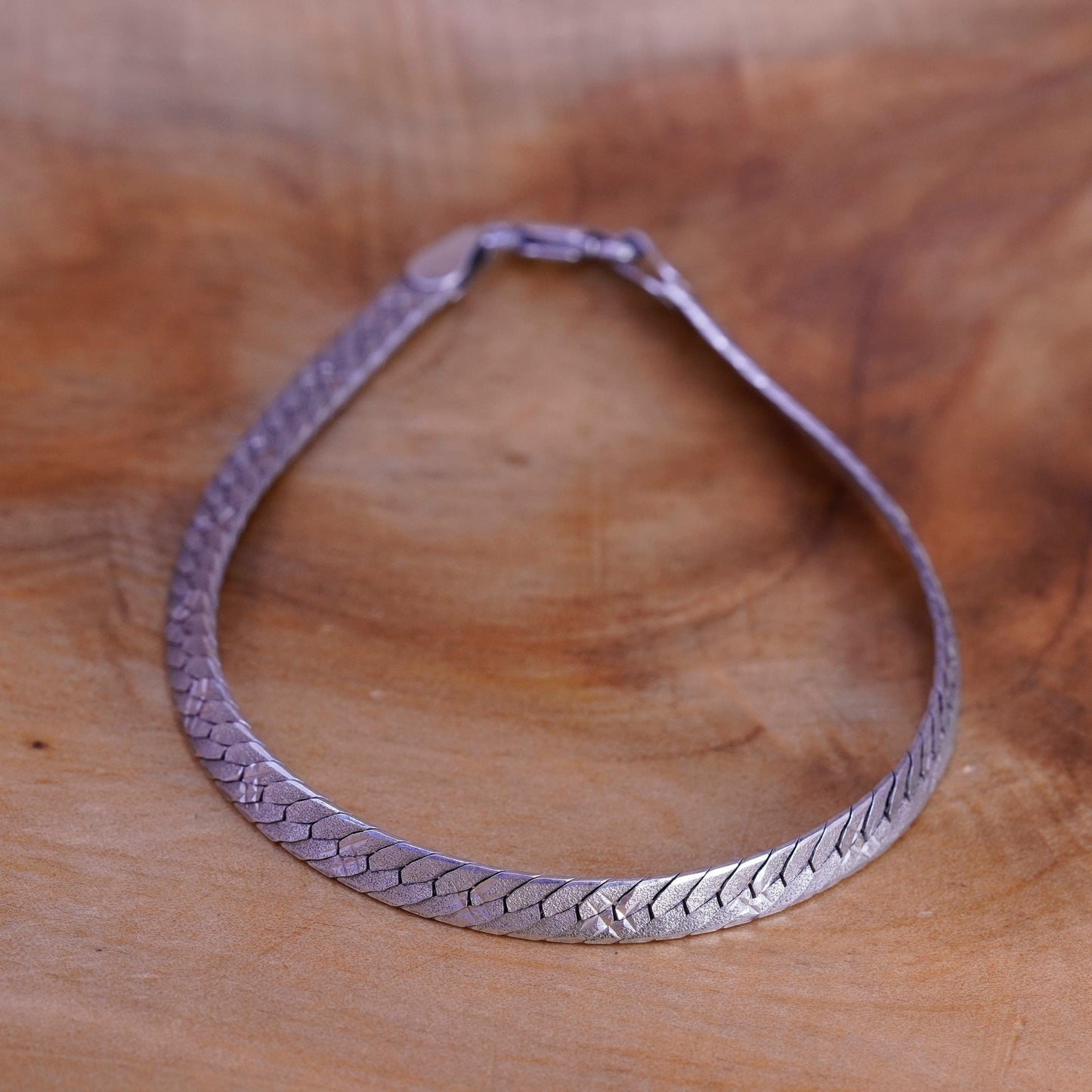 7”, 5mm, Vintage Sterling silver textured herringbone bracelet, Italy 925 chain