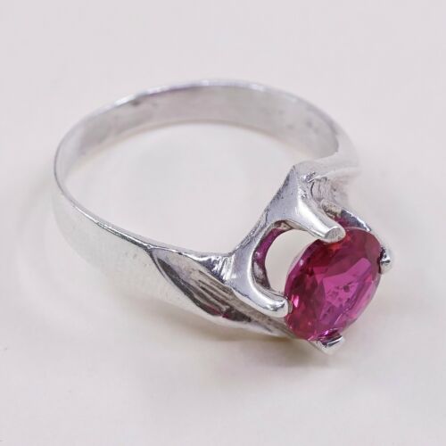 Sz 7.5, Vtg Modern Sterling 925 Silver Handmade Ring W/ Round ruby, stamped 925