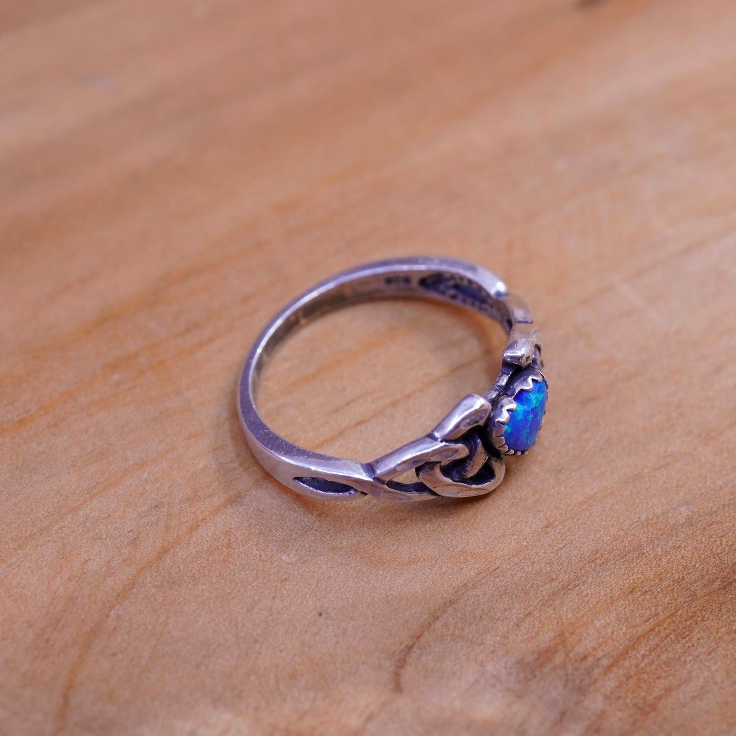 Size 7, sterling 925 silver with holding heart, Irish claddagh ring with opal