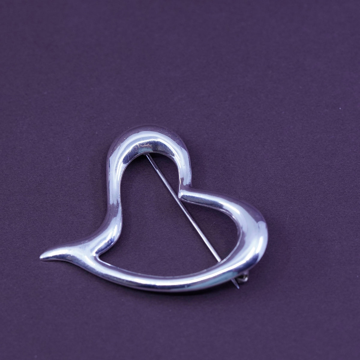 Vintage handmade sterling 925 silver heart shaped brooch