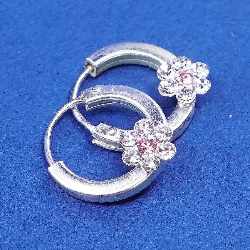 0.5”, vtg Sterling silver earrings, 925 hoops, huggie w/ CZ flower
