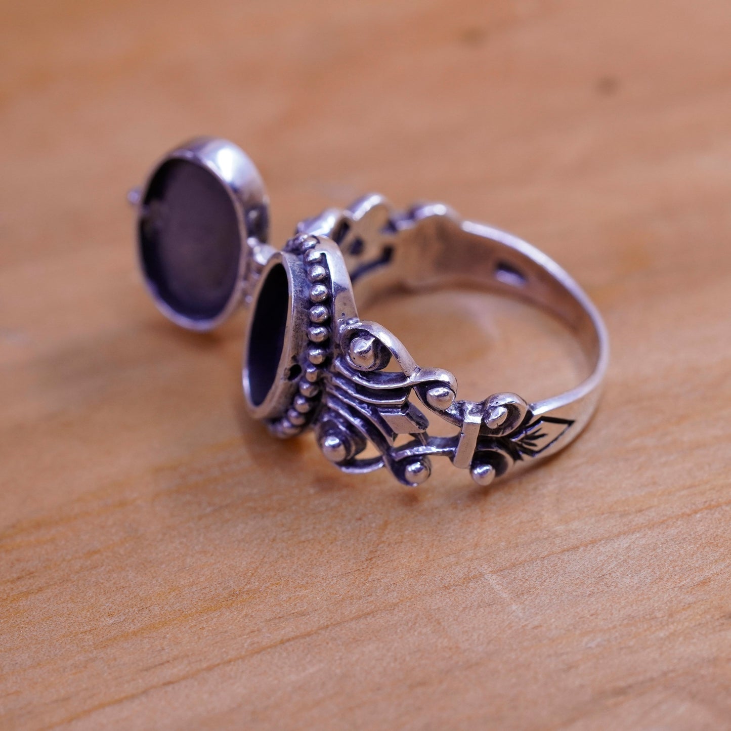 Size 8.25, Sterling 925 silver filigree prayer locket ring oval obsidian beads