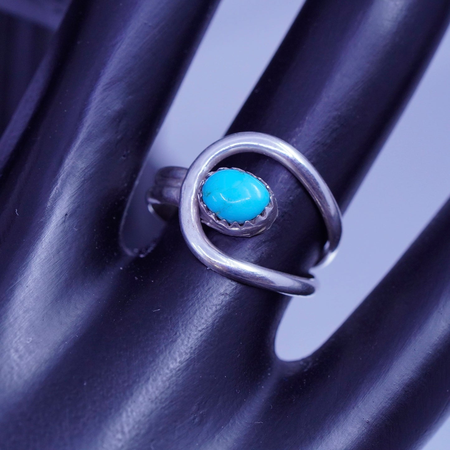 Size 7.5, Native American navajo Sterling 925 silver handmade ring turquoise