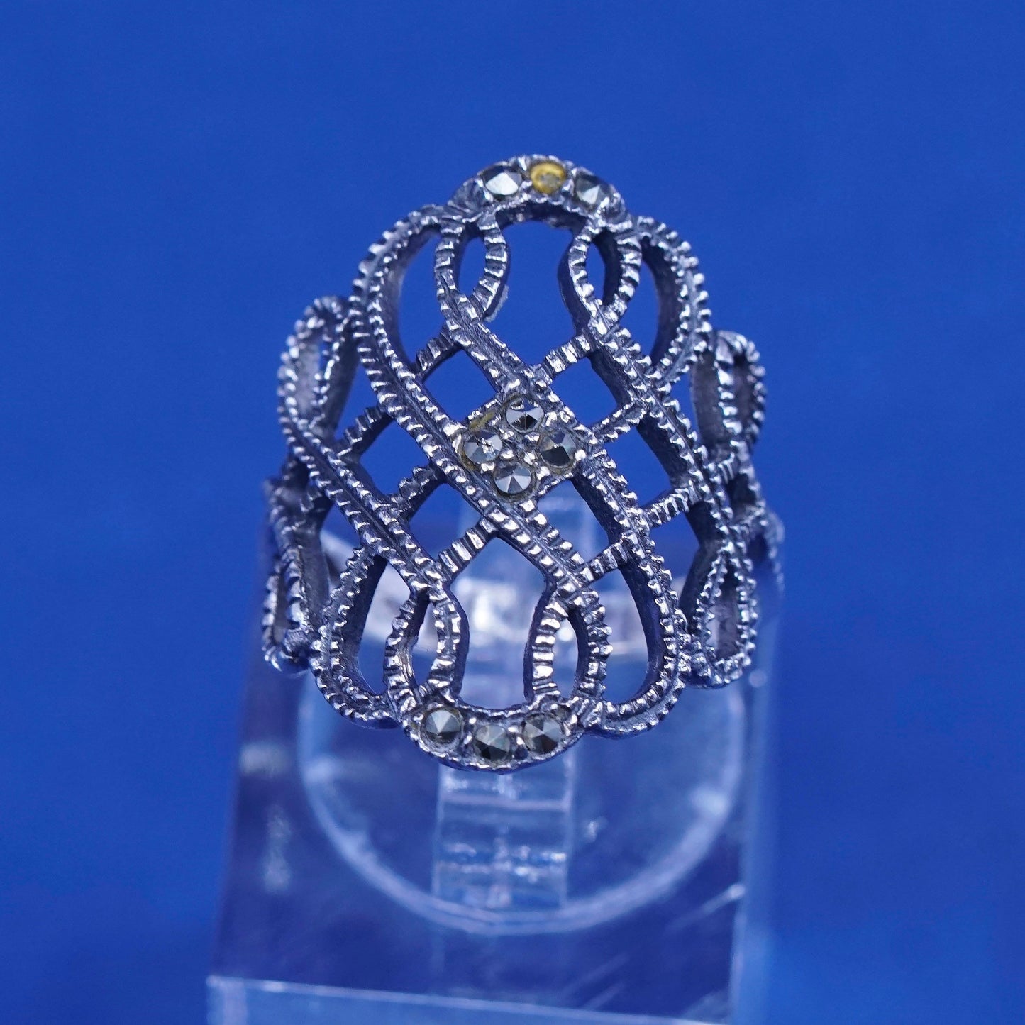 Size 5.5, vtg sterling silver handmade ring, 925 woven band w/ marcasite