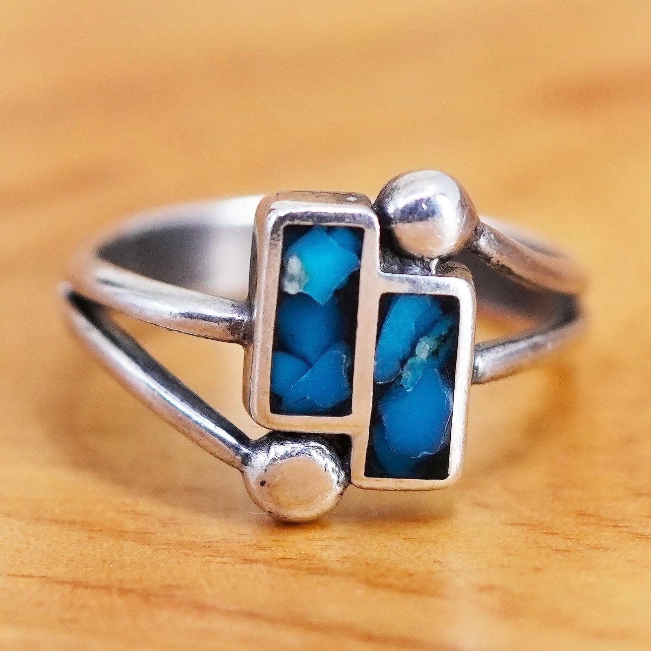 Size 3.75, vtg southwestern Sterling 925 silver handmade ring turquoise beads