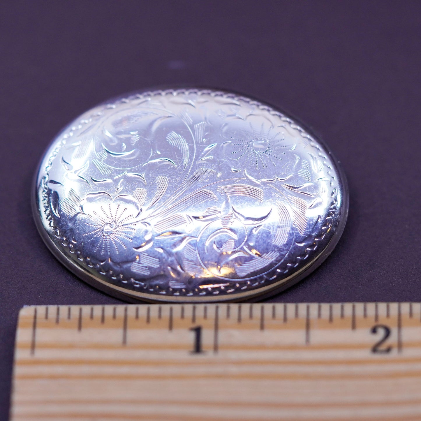 Vintage handmade sterling 925 silver textured oval brooch