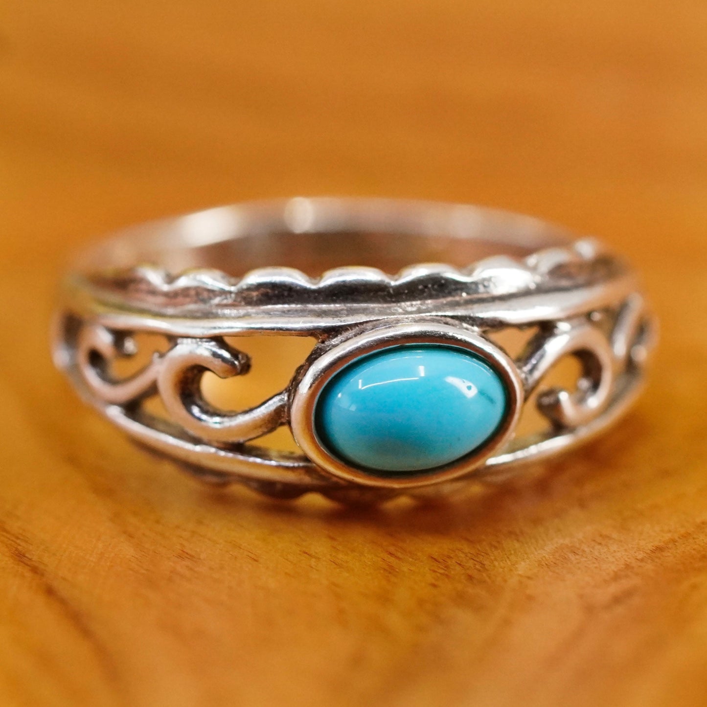 Size 6, vintage Sterling 925 silver handmade ring with turquoise, southwestern
