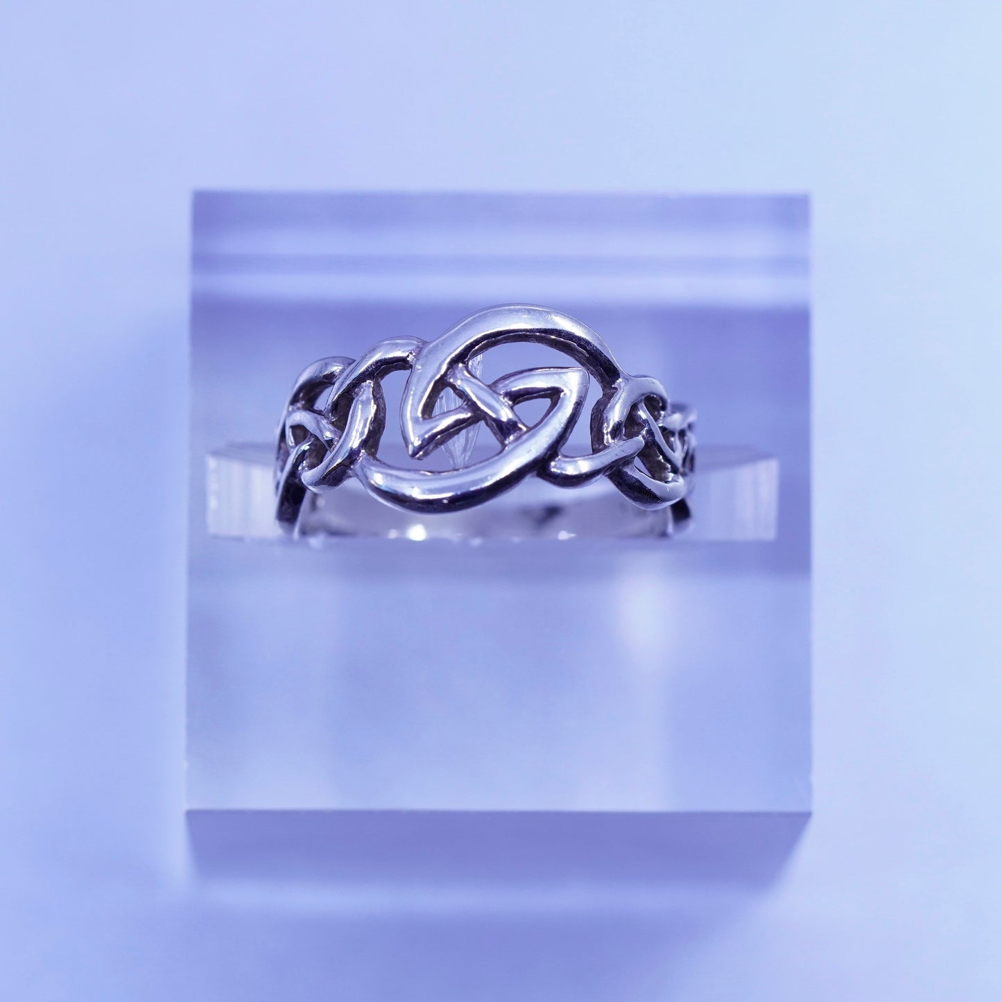 Size 7, vtg Sterling 925 silver handmade ring, Irish Celtic knot textured band