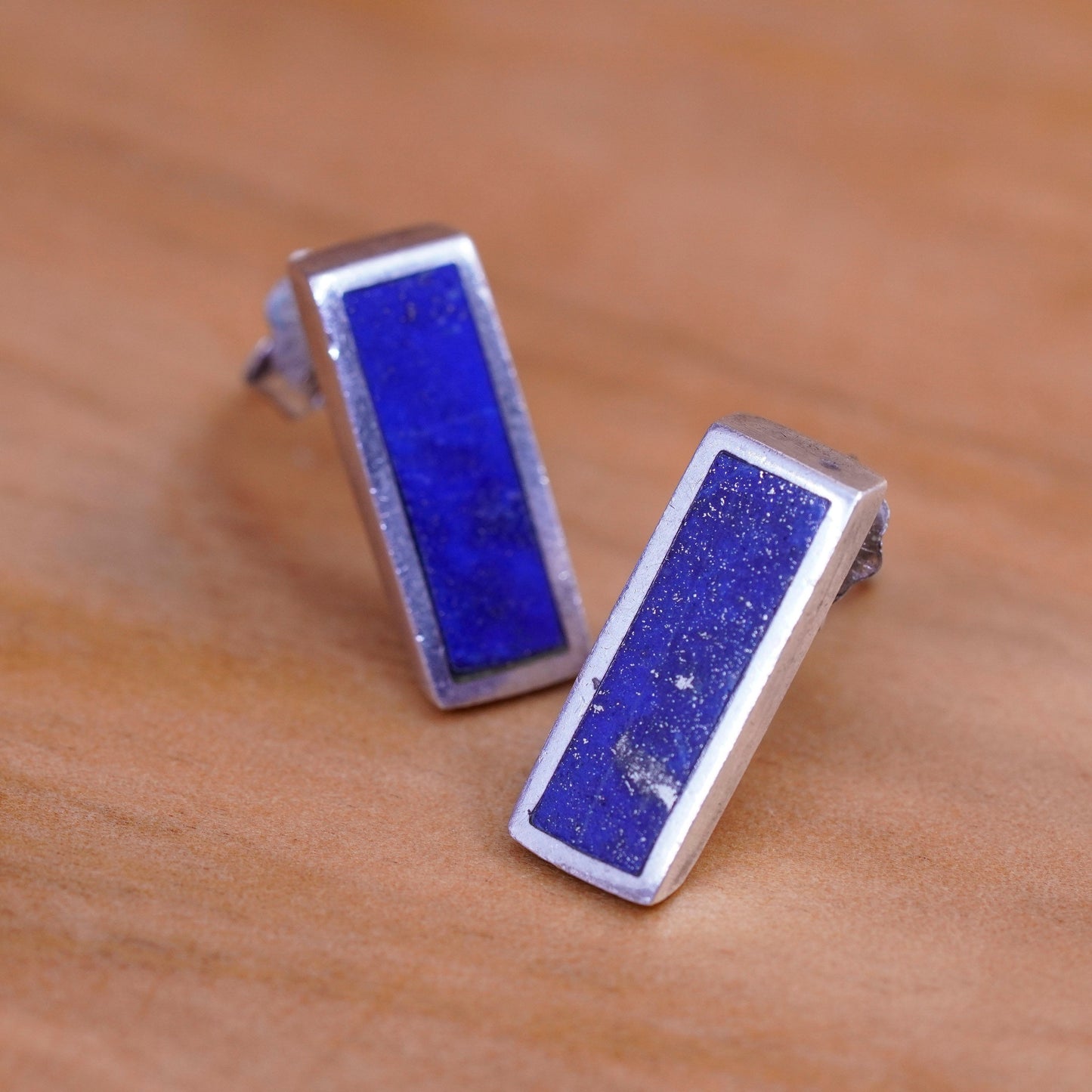 Native American zuni Sterling silver handmade earrings, 950 lapis lazuli studs