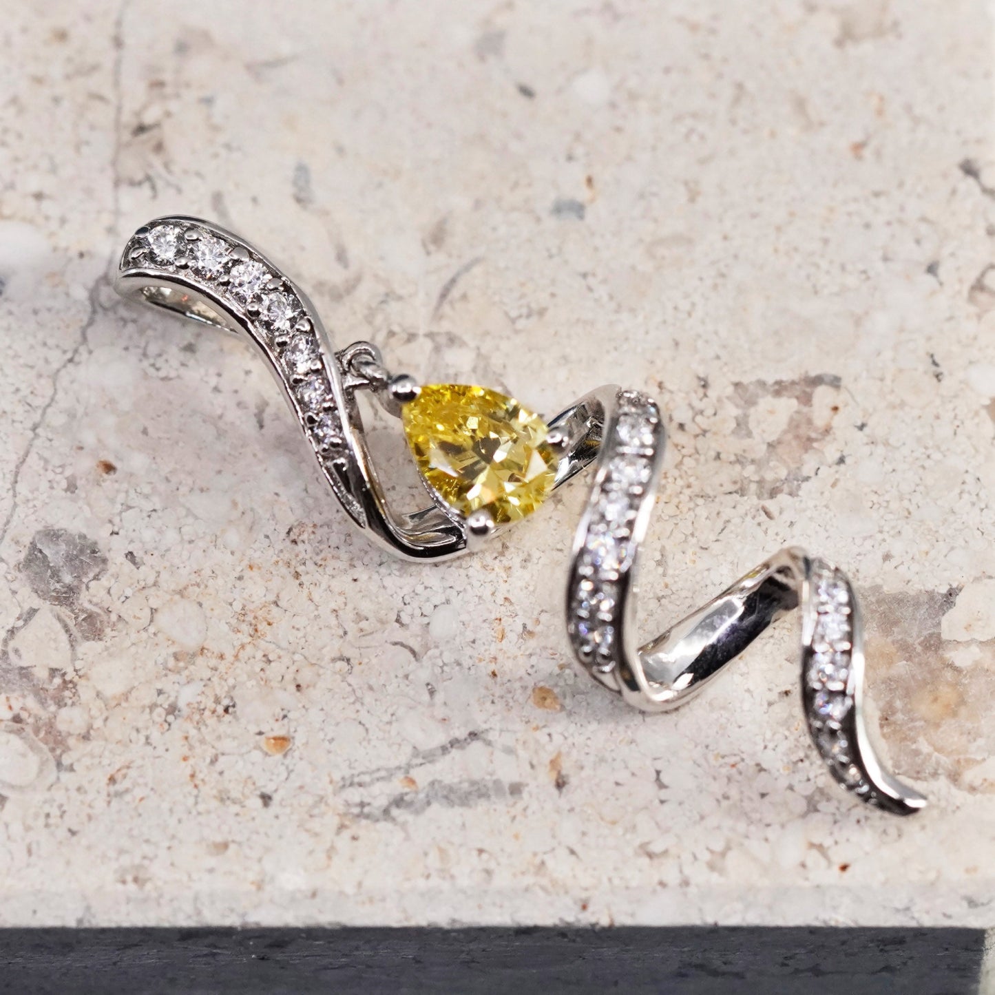 Vintage sterling 925 silver handmade pendant, with teardrop citrine and cz