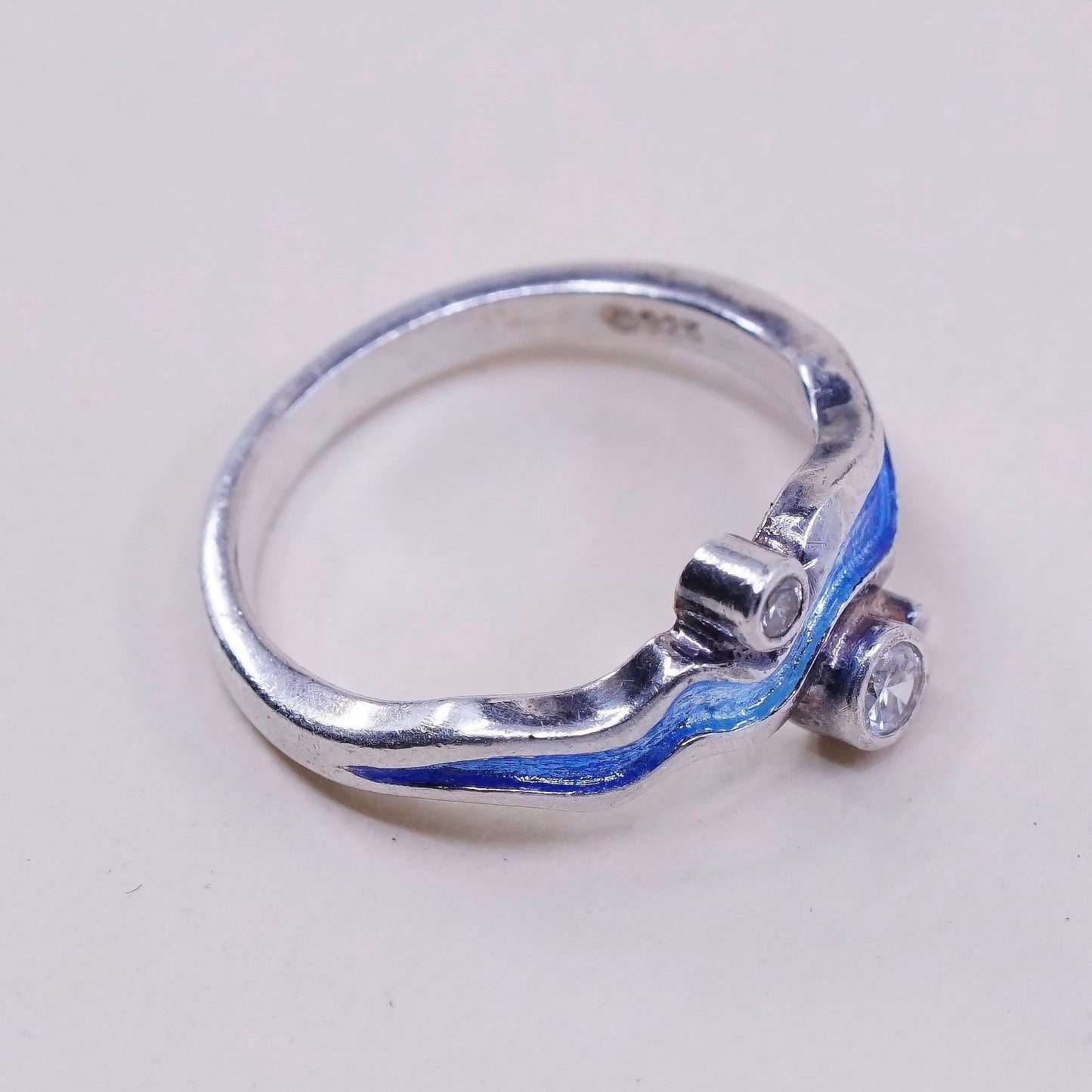 sz 6.5, vtg Sterling silver handmade ring, 925 band w/ blue enamel wave and Cz