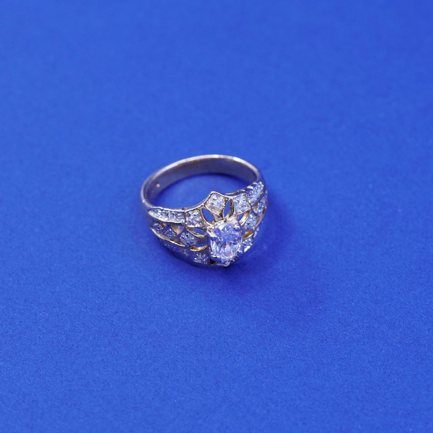 Size 6.75, Sterling silver ring, vermeil gold over 925 snowflake with crystal