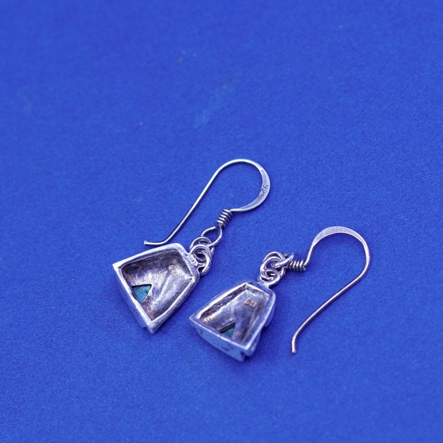 southwestern sterling 925 silver handmade triangular earrings with malachite