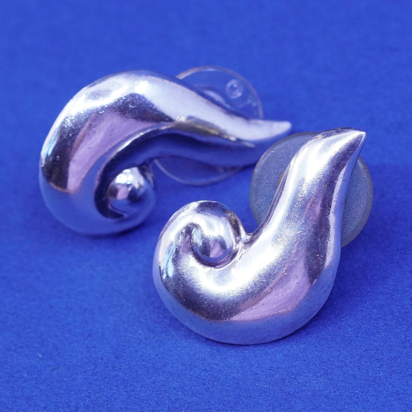 Vintage Sterling silver handmade earrings, Mexico 925 swirly studs