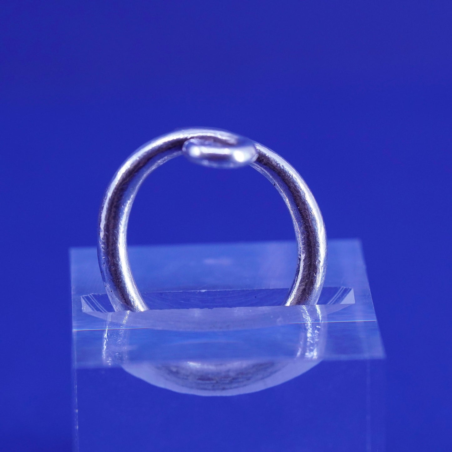 Size 6.5, vintage Sterling silver handmade ring, 925 wide swirly band