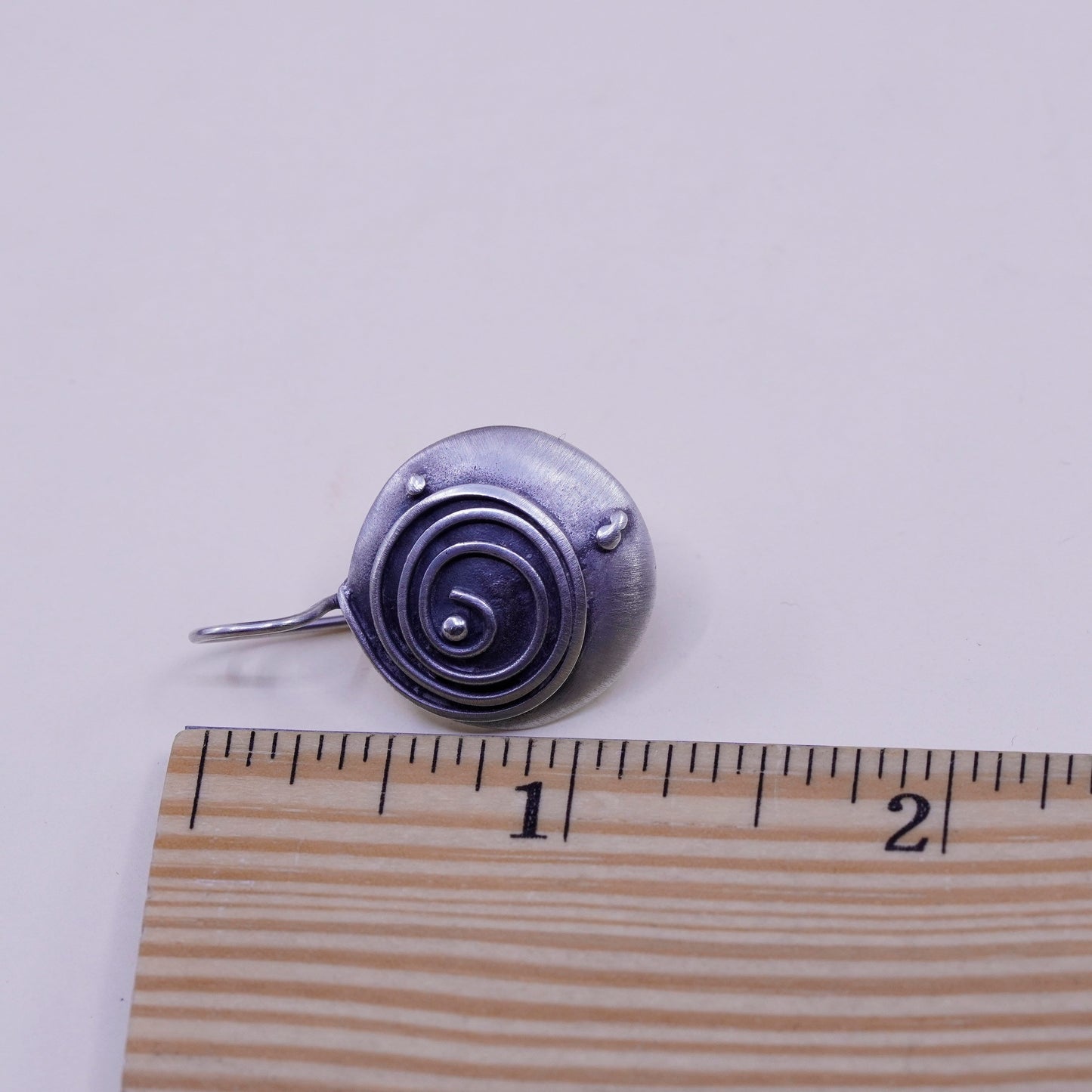 Vintage Sterling silver handmade earrings, hammered 925 swirl earrings