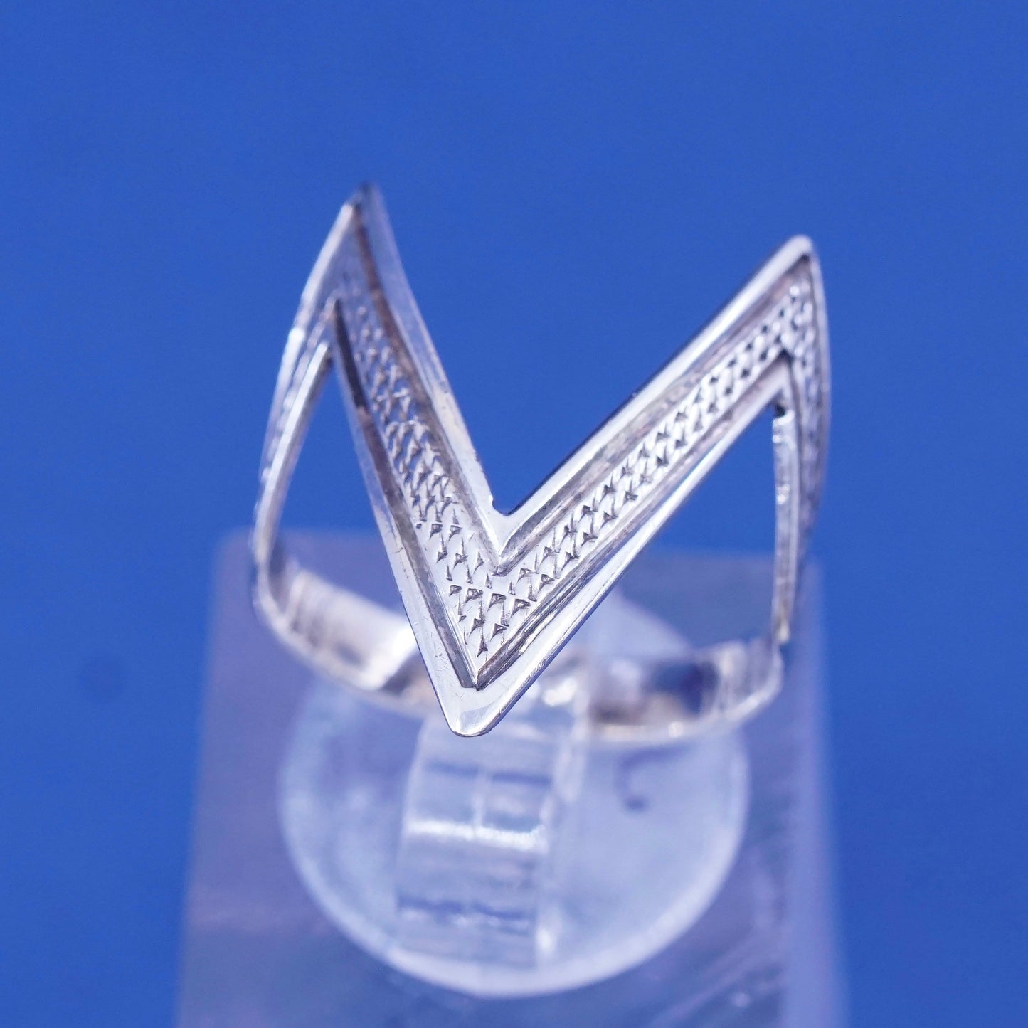 Size 6.5, vintage 58 875 Sterling silver handmade ring, heart beat band