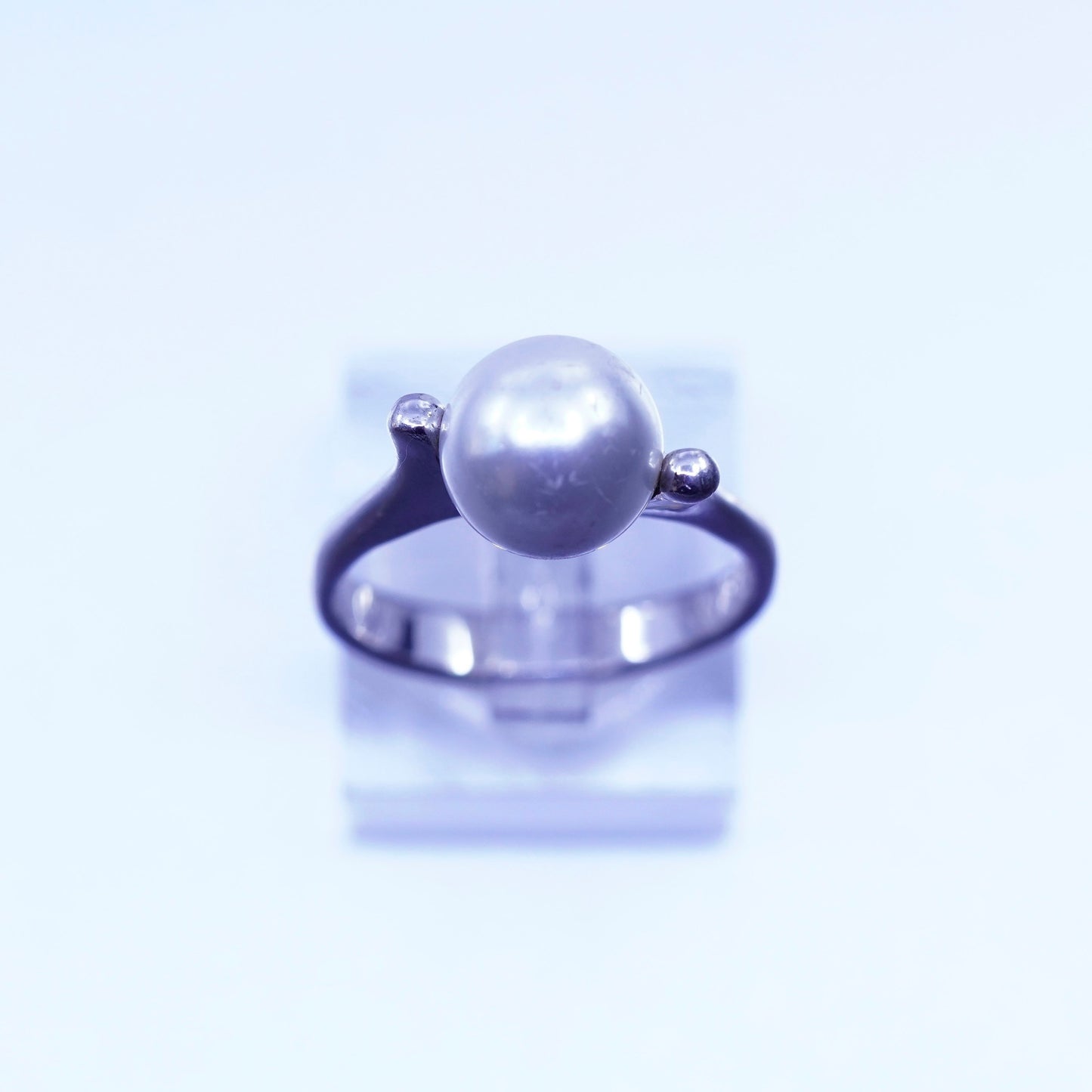 Size 8.5, vintage Sterling 925 silver handmade ring with pearl