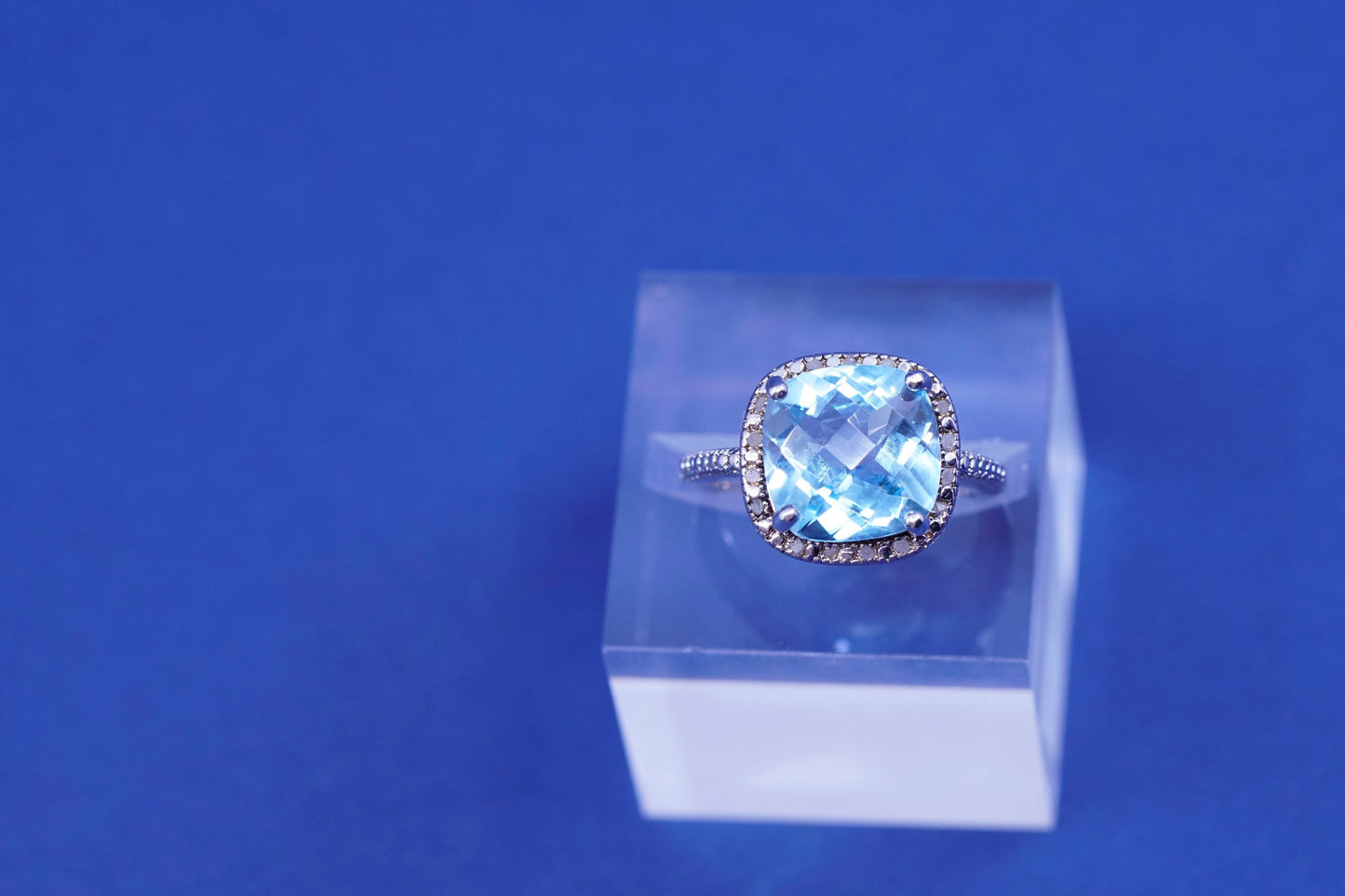 Size 8.25, vtg DBJ Sterling 925 silver ring with cushion cut topaz and diamond