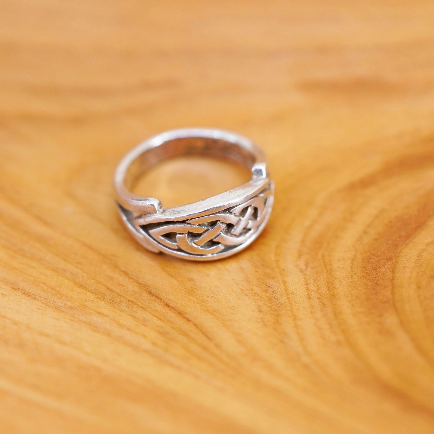 Size 5, vintage Sterling silver handmade ring, 925 Irish celtic knot band