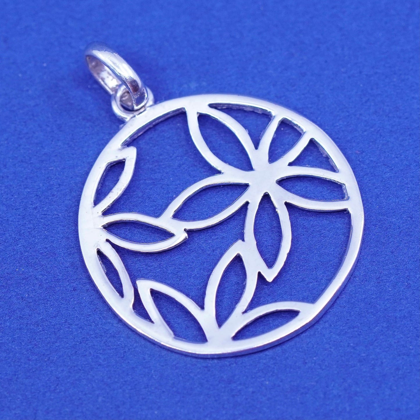 Vintage Tashi Sterling silver handmade pendant, 925 filigree Sakura flower
