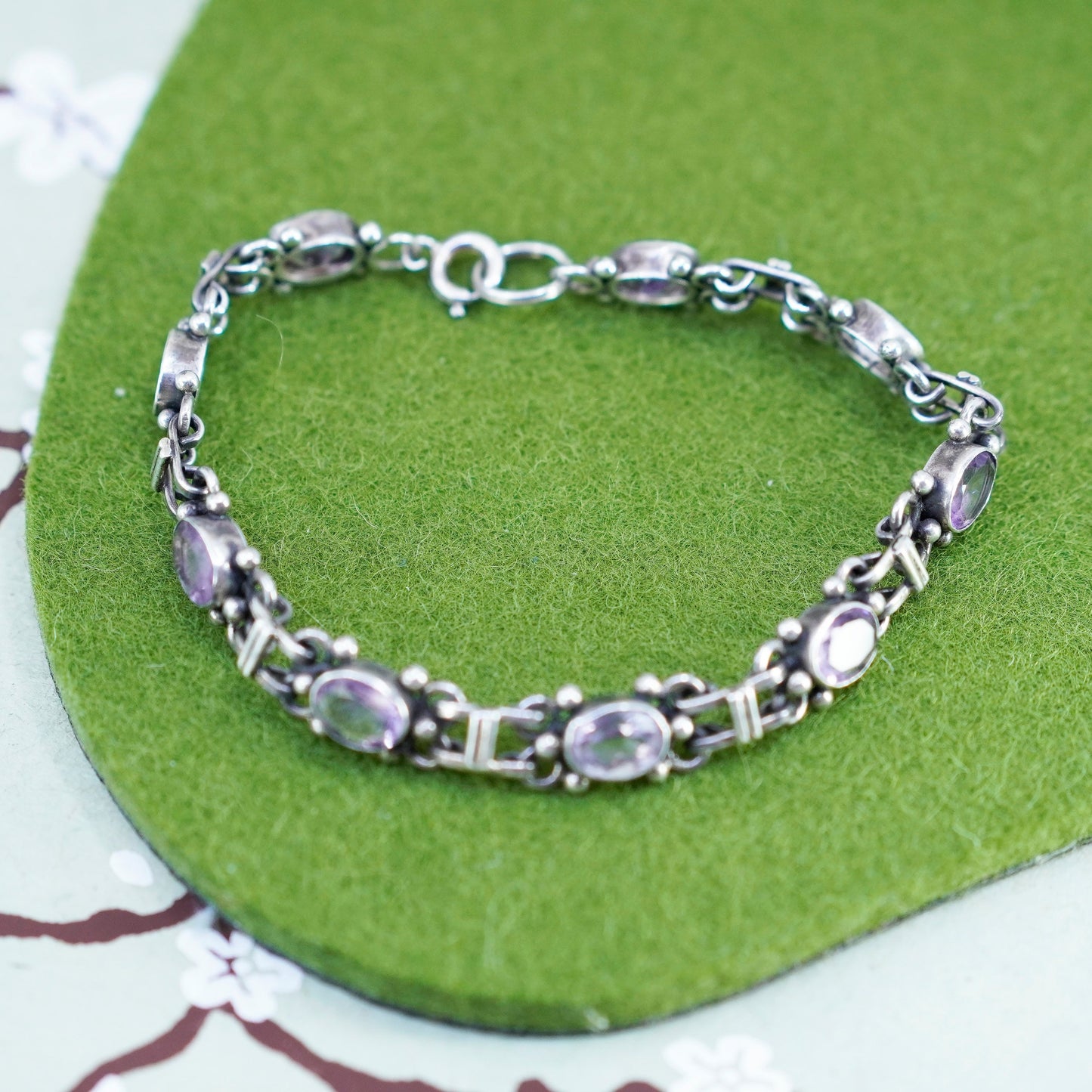 7”, Vintage Sterling 925 silver handmade bracelet with amethyst