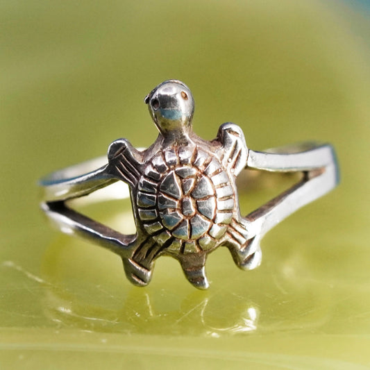 Size 3, vintage Sterling silver handmade ring, 925 turtle ring