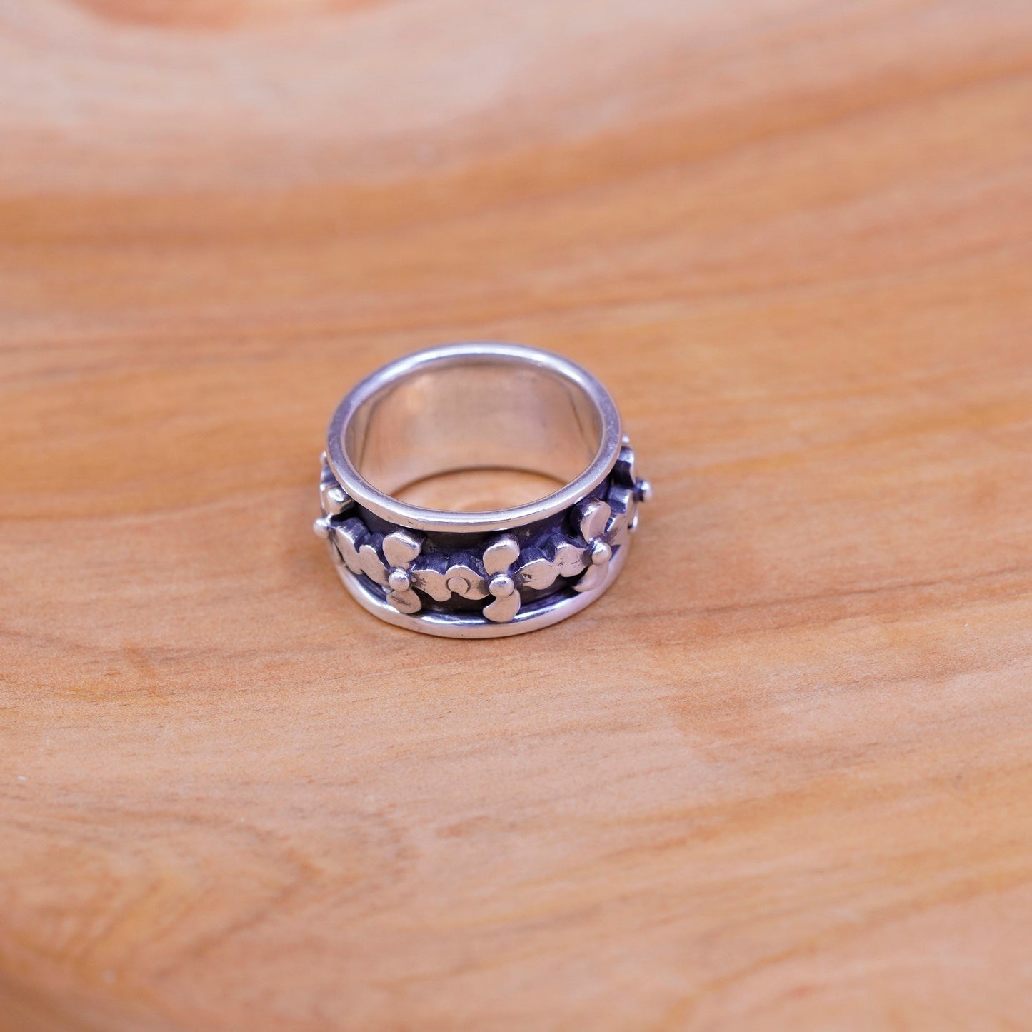 Size 6.5, vintage Sterling silver prayer ring, 925 spinner flower band