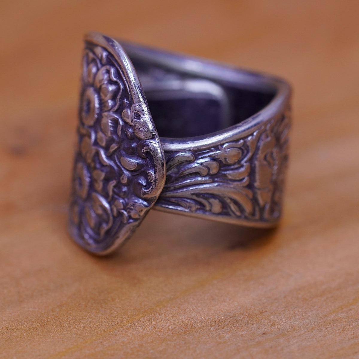 Size 4.75, vintage Sterling silver handmade band, 925 spoon ring