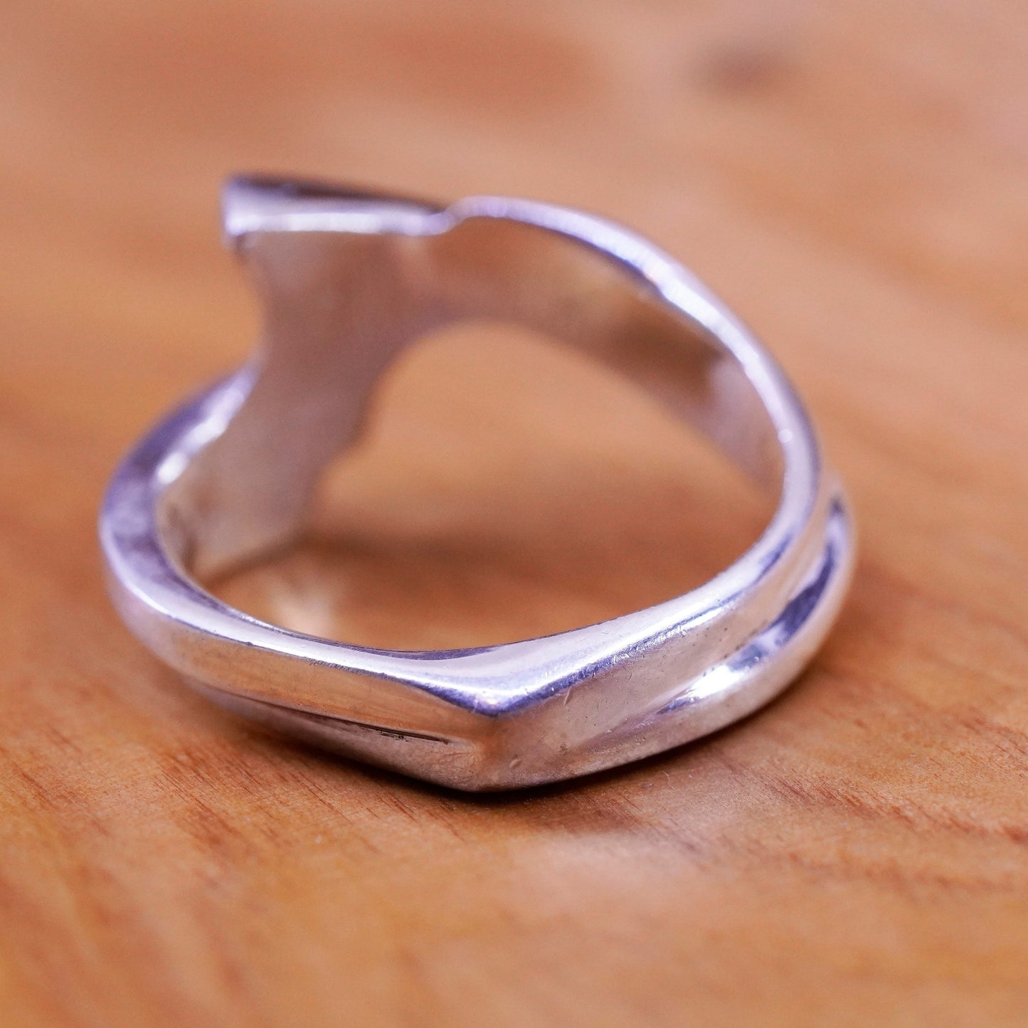 Size 9, vintage designer Sterling silver handmade ring, 925 ribbed band