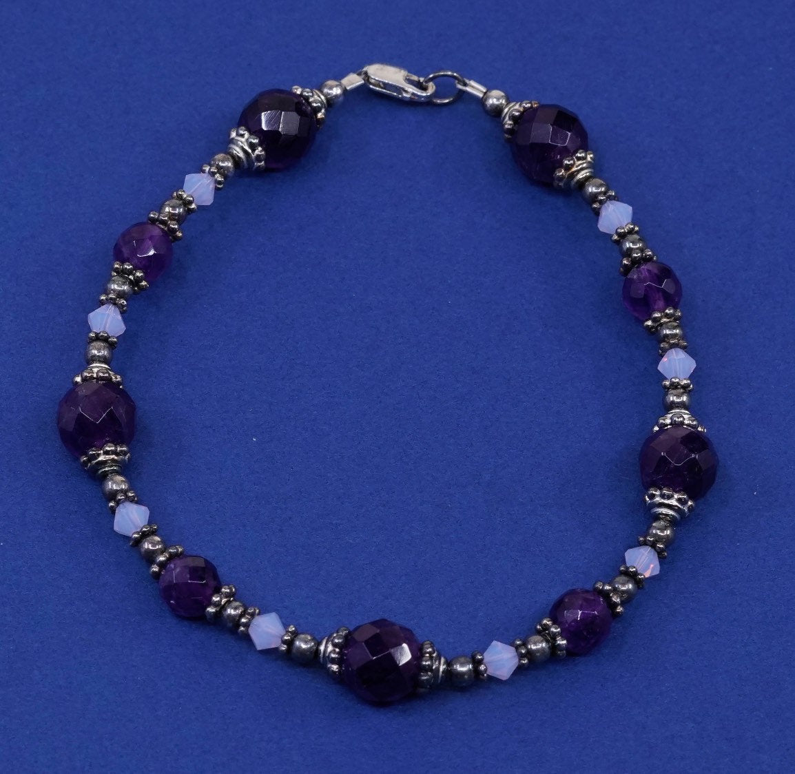7.5", vtg handmade sterling silver bracelet w/ amethyst beads