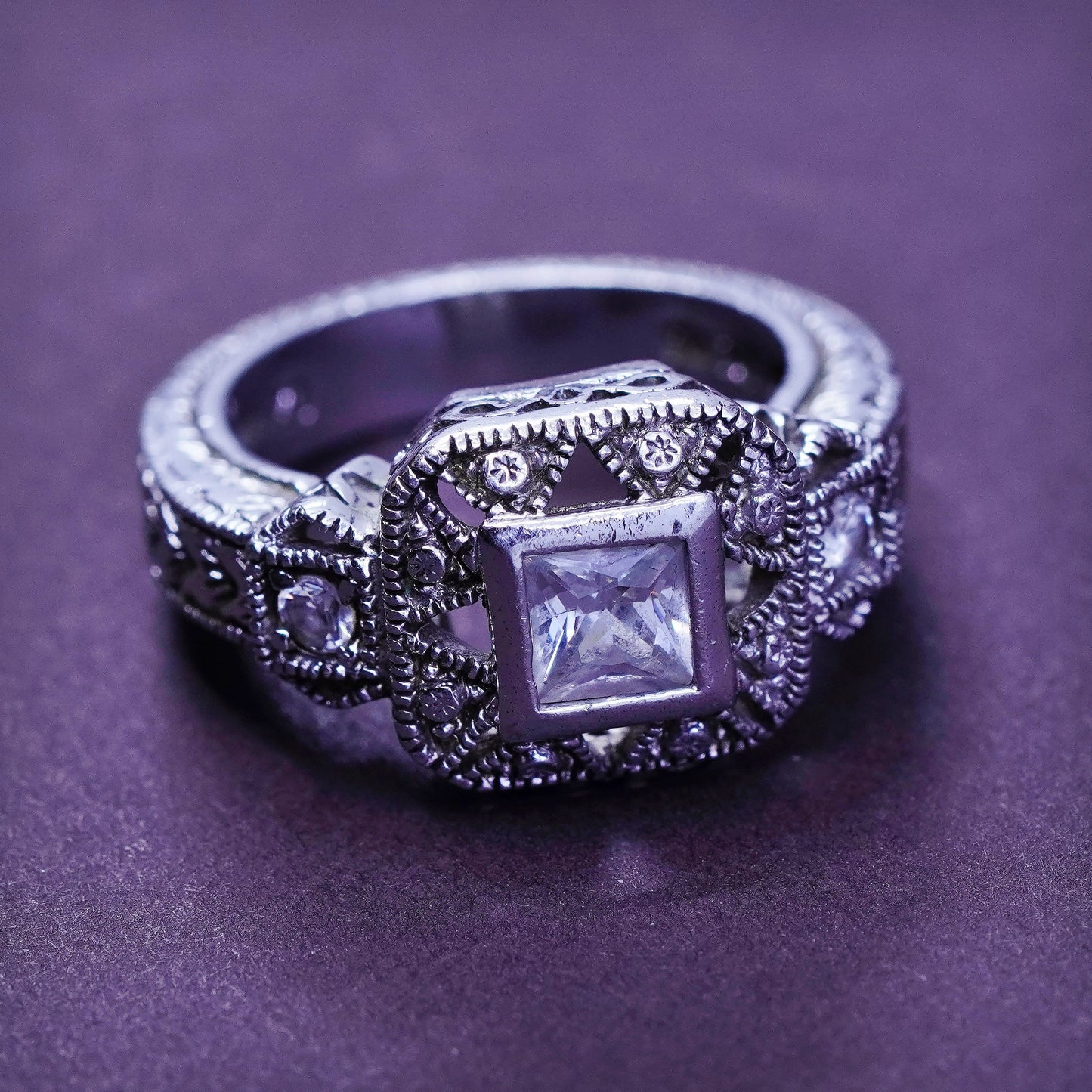 Size 7, vintage Sterling 925 silver engagement ring with genuine crystal