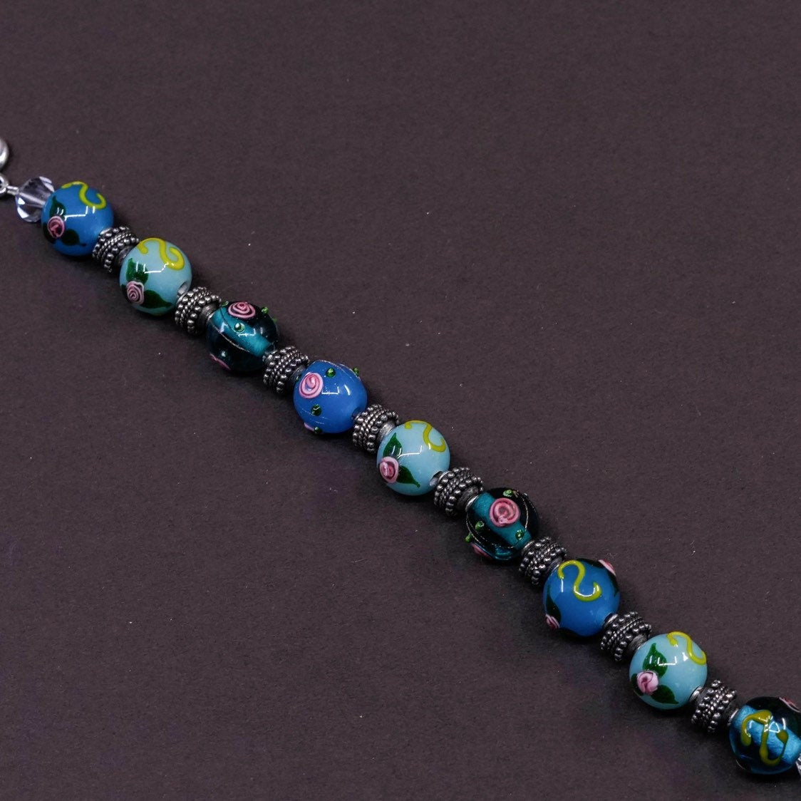 6.25", vtg Sterling 925 silver handmade bracelet, artisan glass beads w/ flower