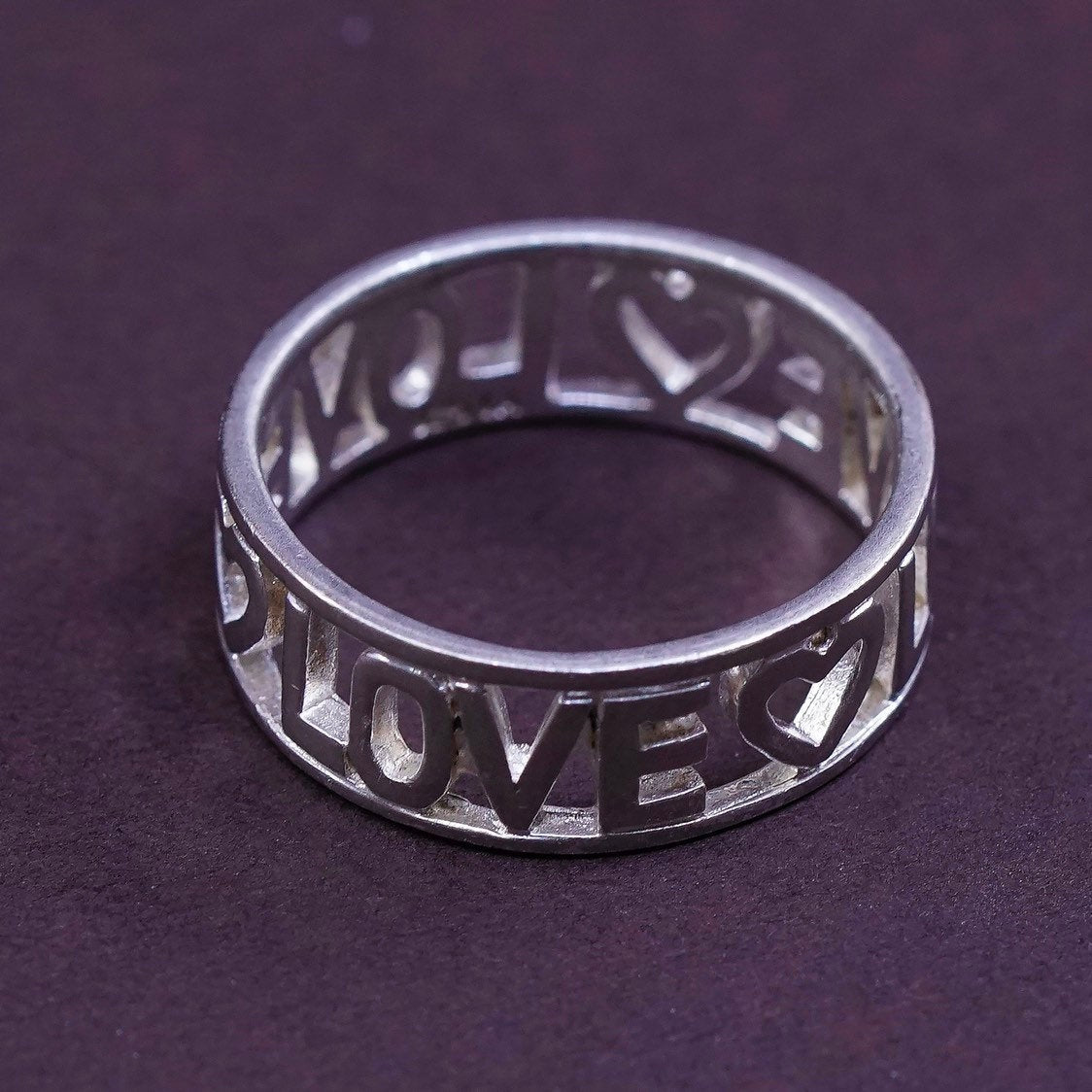 sz 8.75, vtg sterling silver handmade ring, 925 band embossed "love"