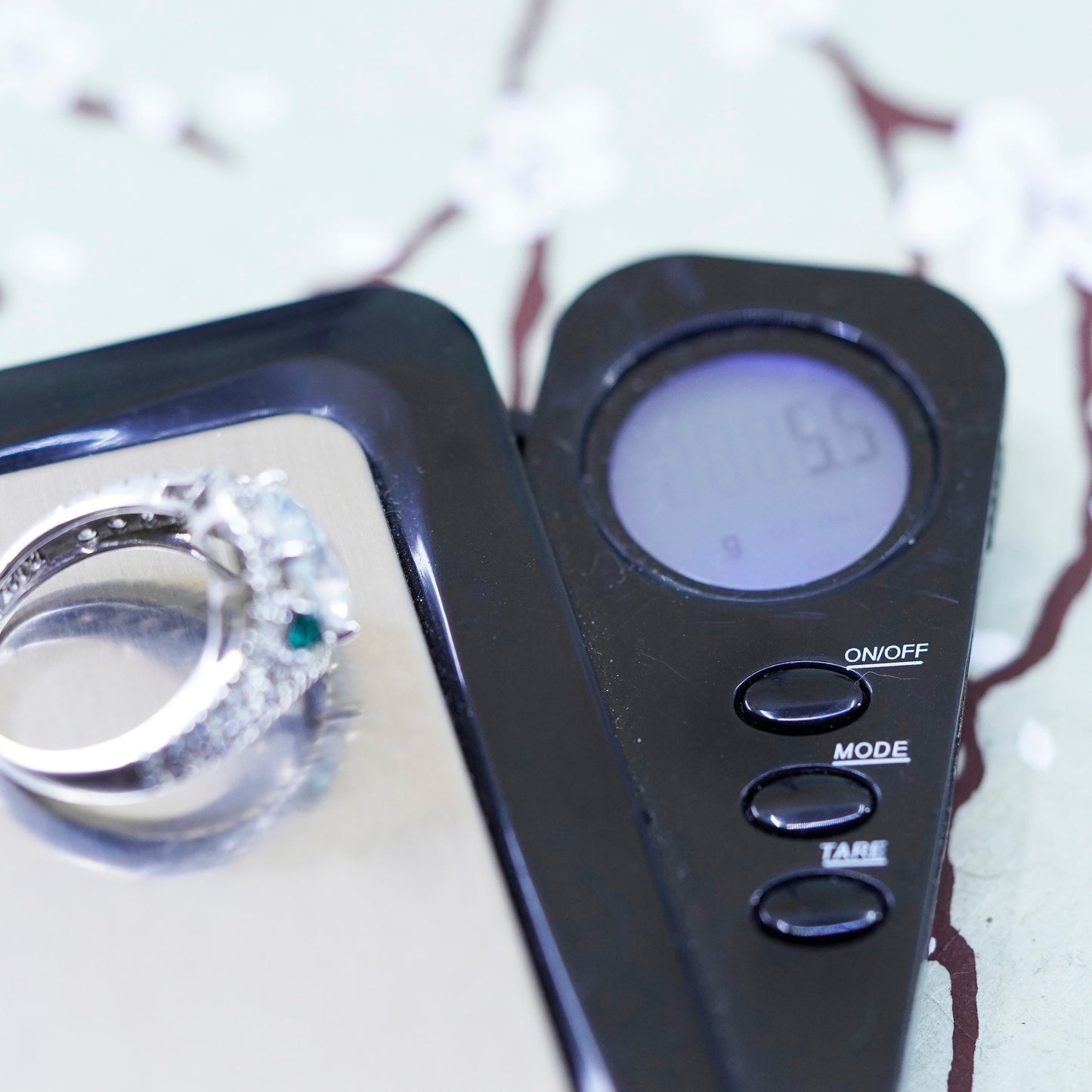 Size 7, Sterling silver engagement ring, 925 silver with oval cz and emerald