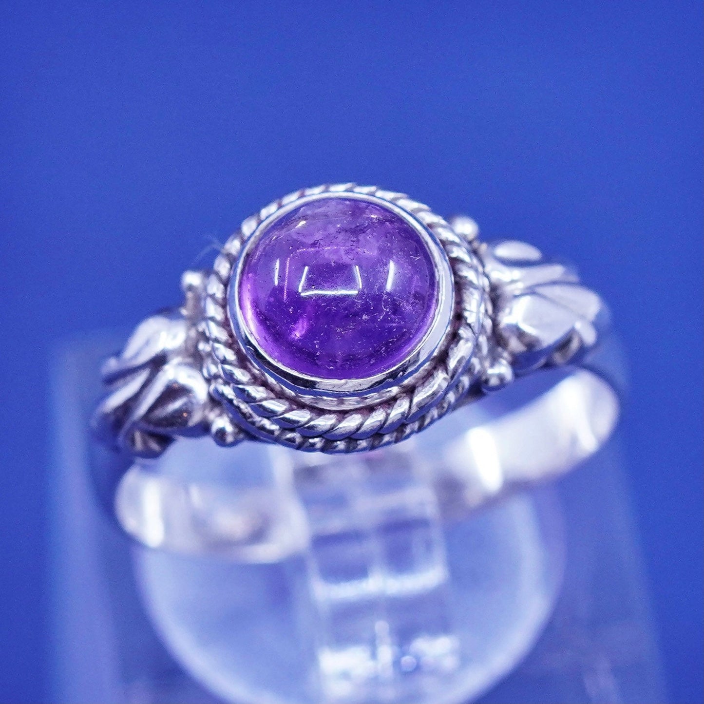 Size 7.75, vintage Sterling 925 silver handmade ring with amethyst