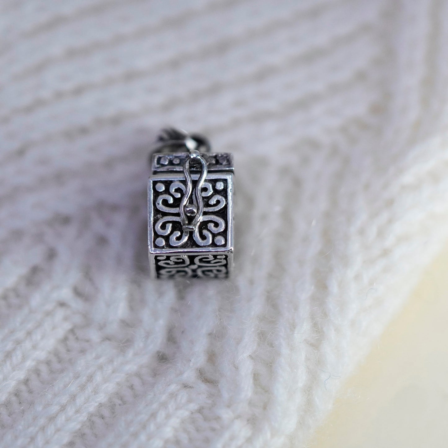 Sterling silver handmade prayer box pendant, 925 locket charm with filigree