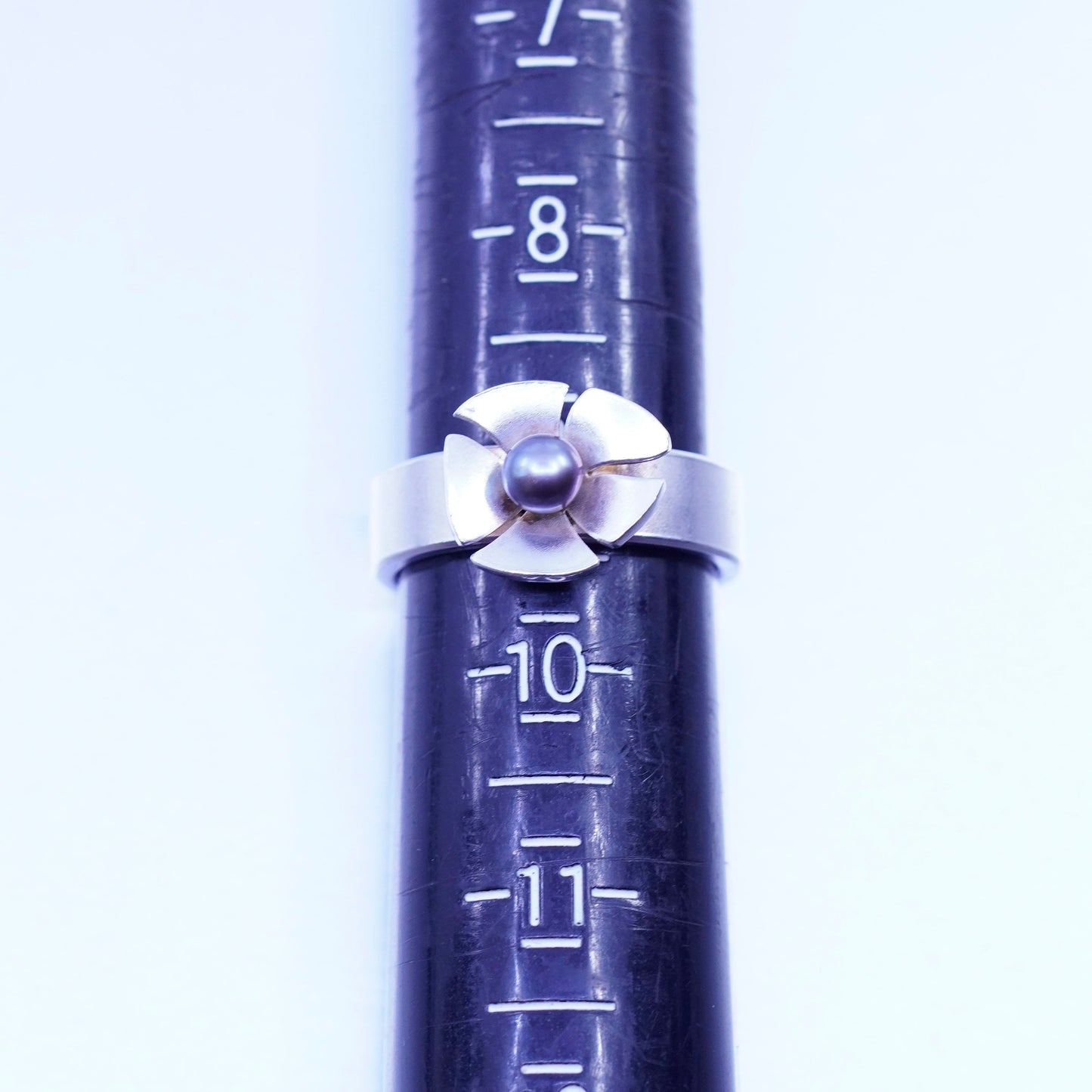 Size 9, vintage Sterling 925 silver handmade flower matte ring with black pearl