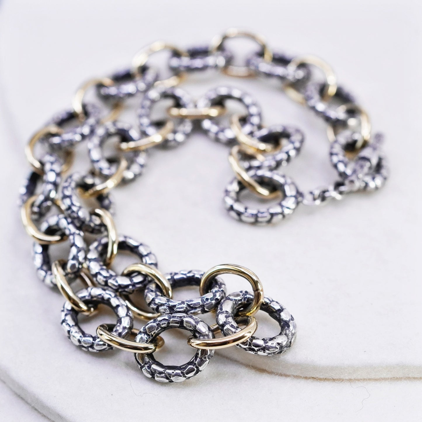 18”, RARE Sterling 925 silver pebble textured oval necklace 750 18K yellow gold
