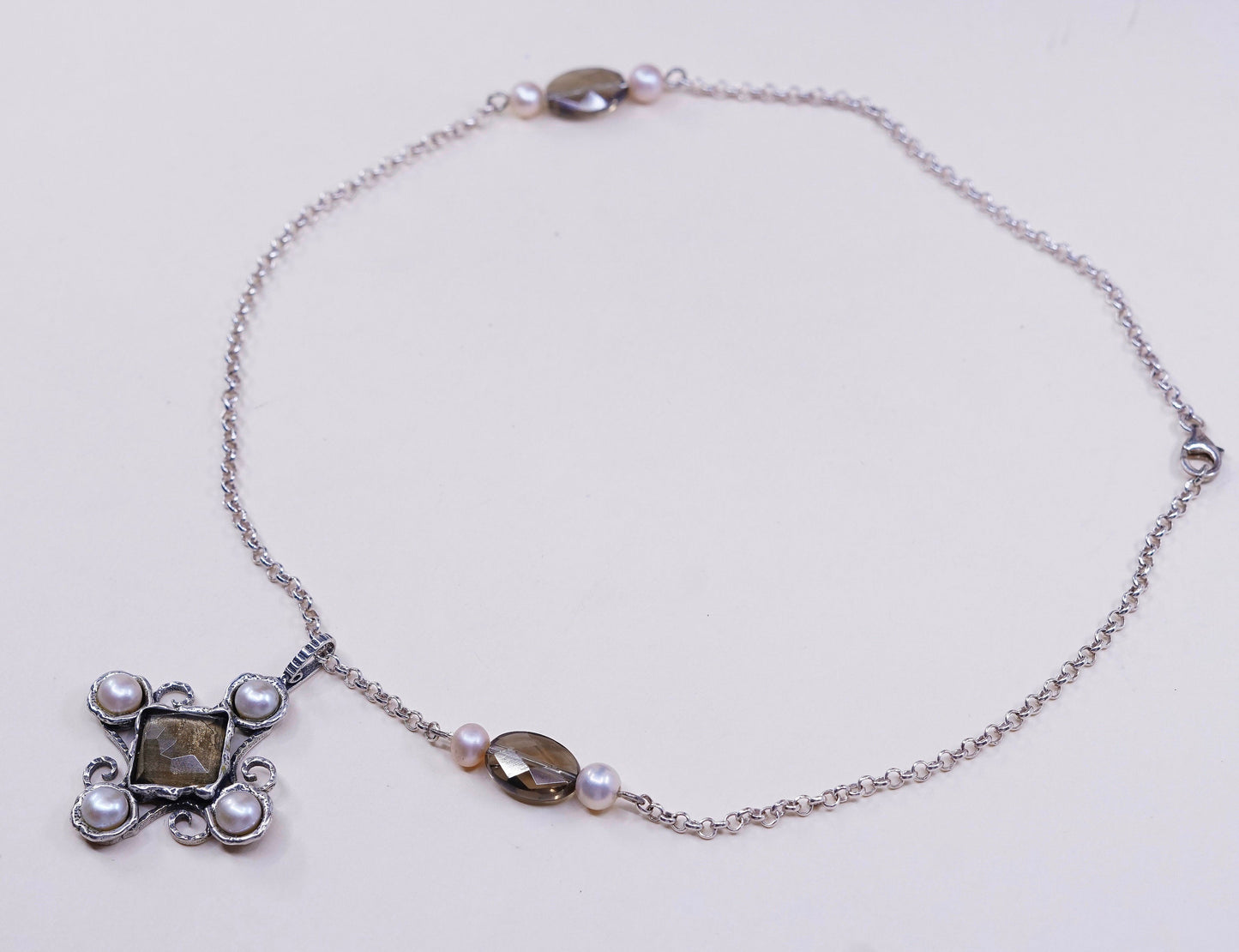 18", Shube Israel sterling silver 925 silver necklace w/ pearl topaz pendant