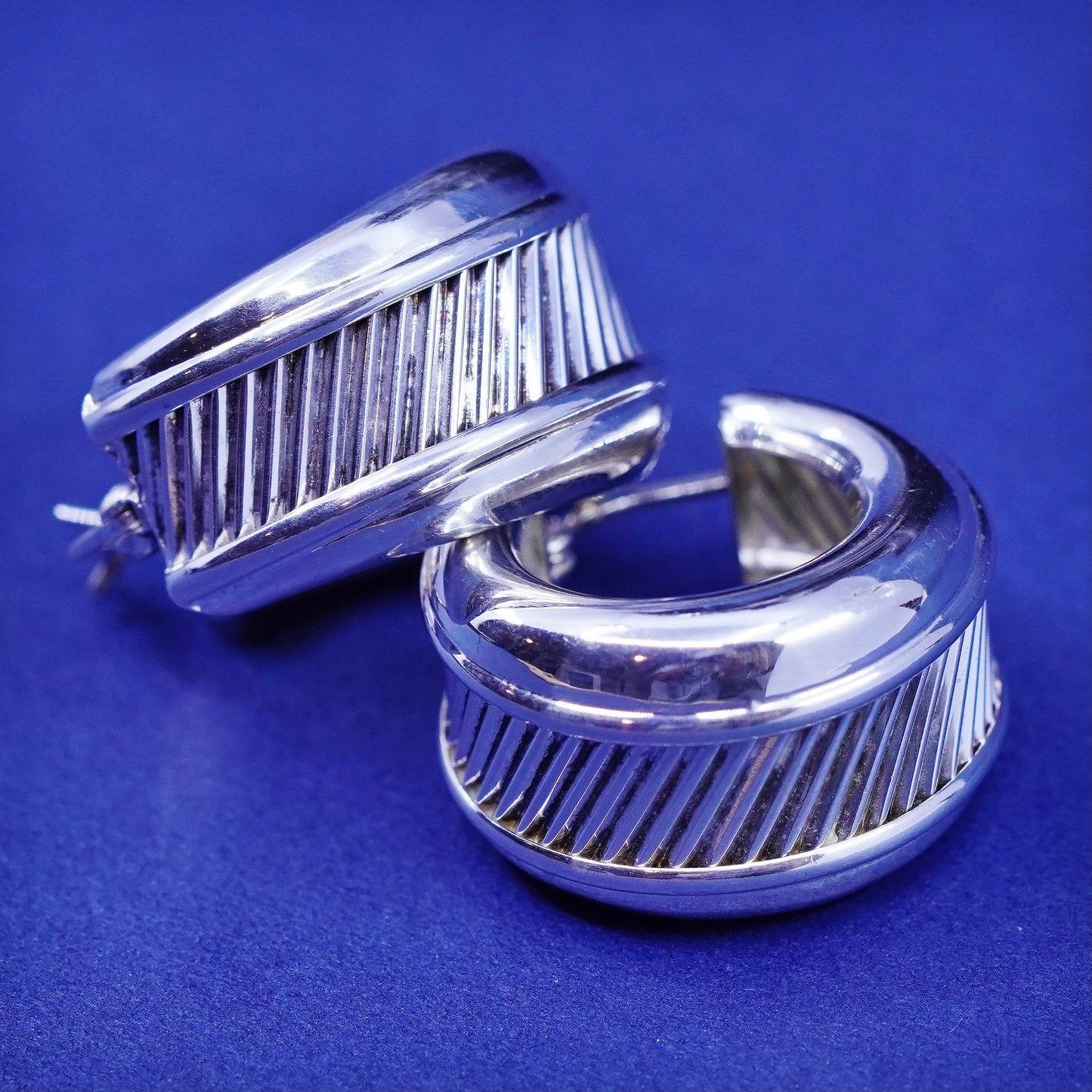 0.75”, sterling 925 silver loop earrings, lightweight Huggie Hoop Earrings