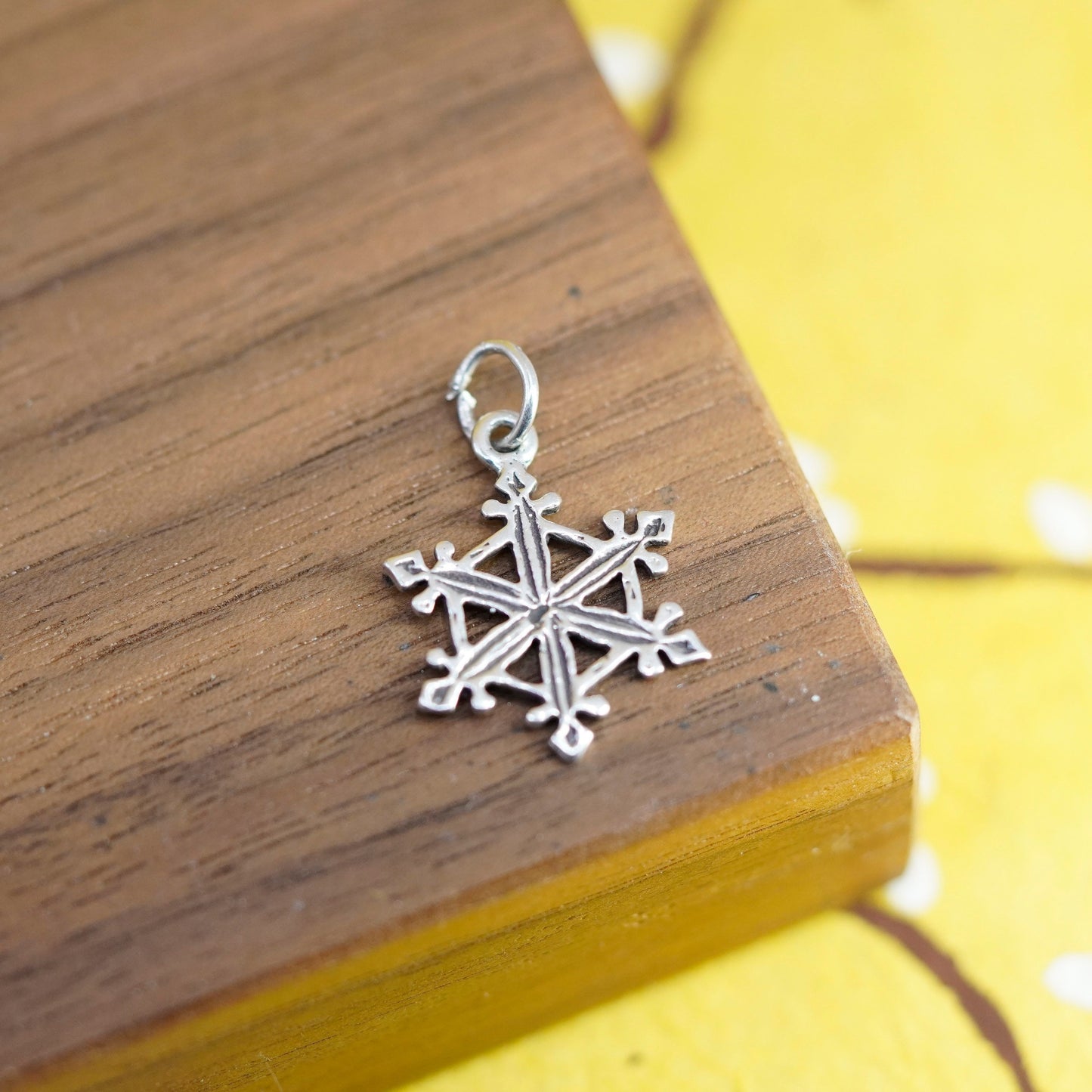 Vintage sterling 925 silver handmade snowflake charm pendant