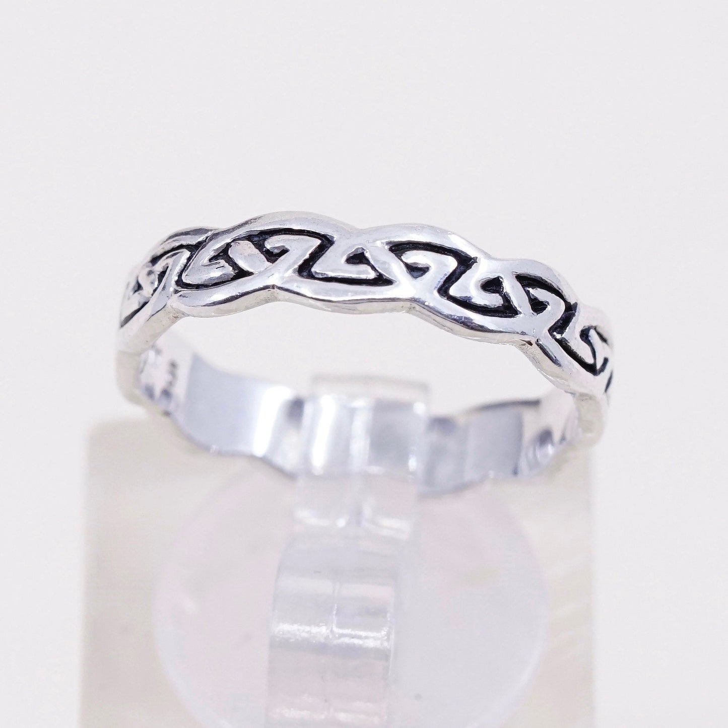 Size 6.5, vintage AVON Sterling silver handmade ring, 925 band with wave