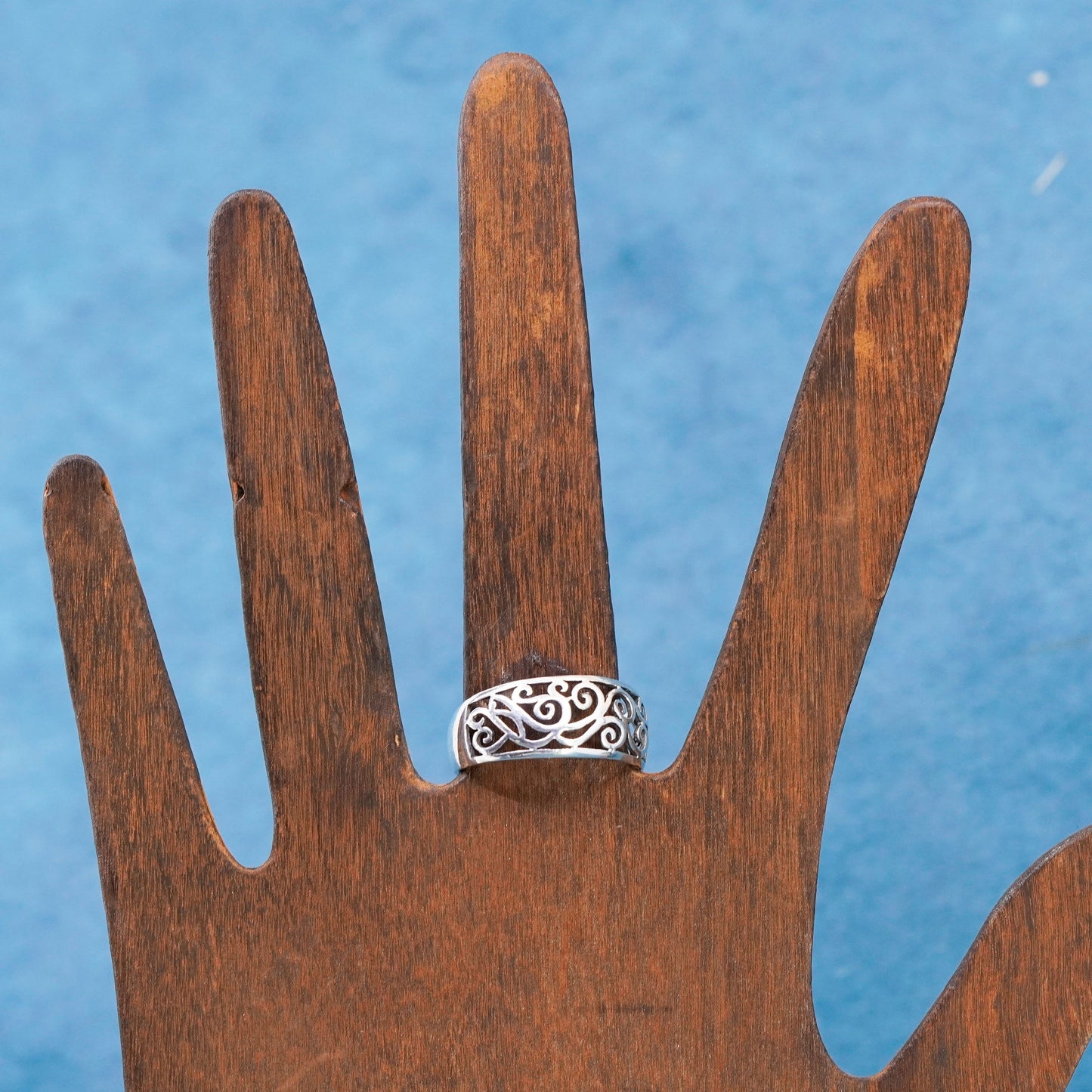 Size 9, vintage Sterling silver handmade ring, 925 filigree swirly band