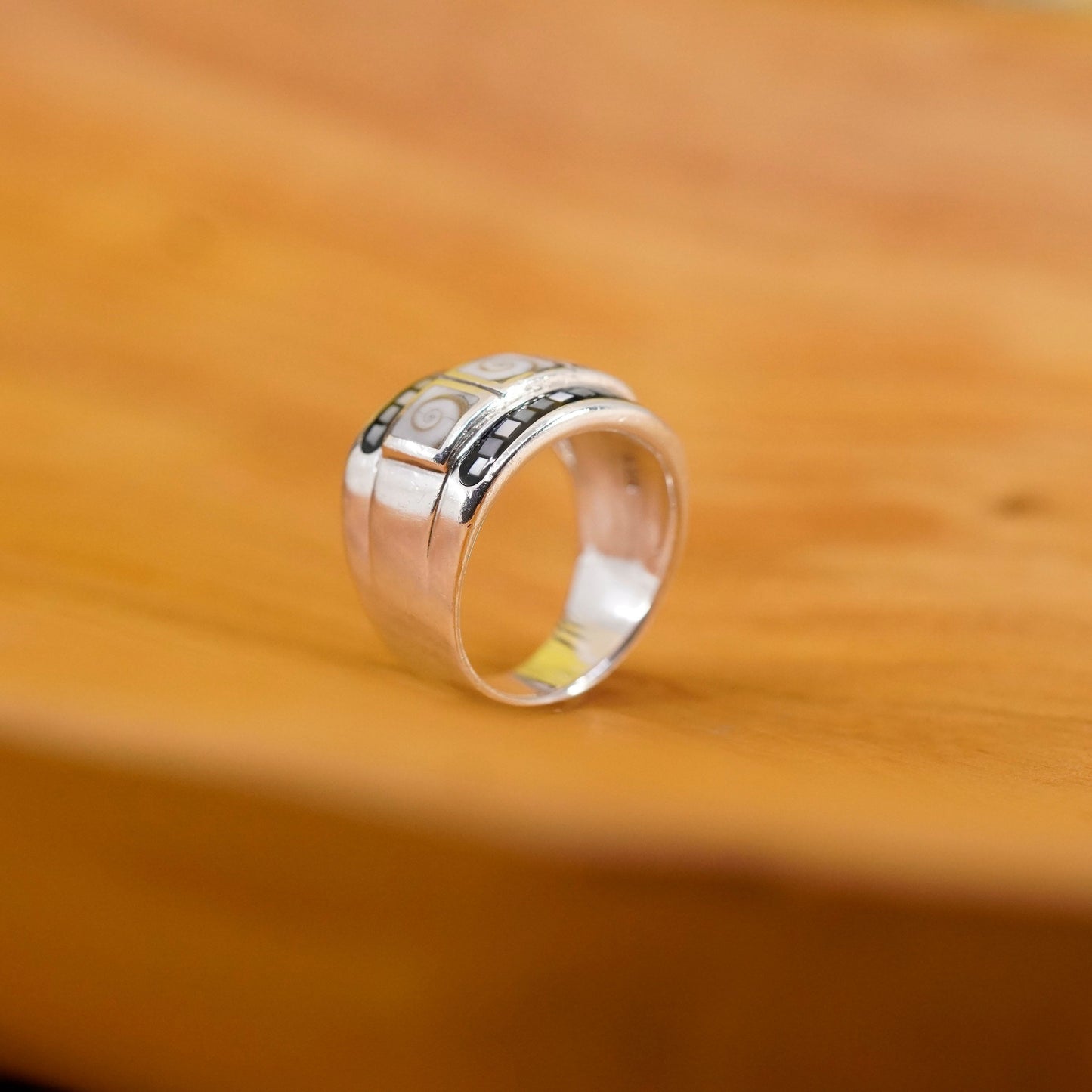 Size 7.75, Sterling 925 silver handmade band ring w/ Shiva Eye mother of pearl